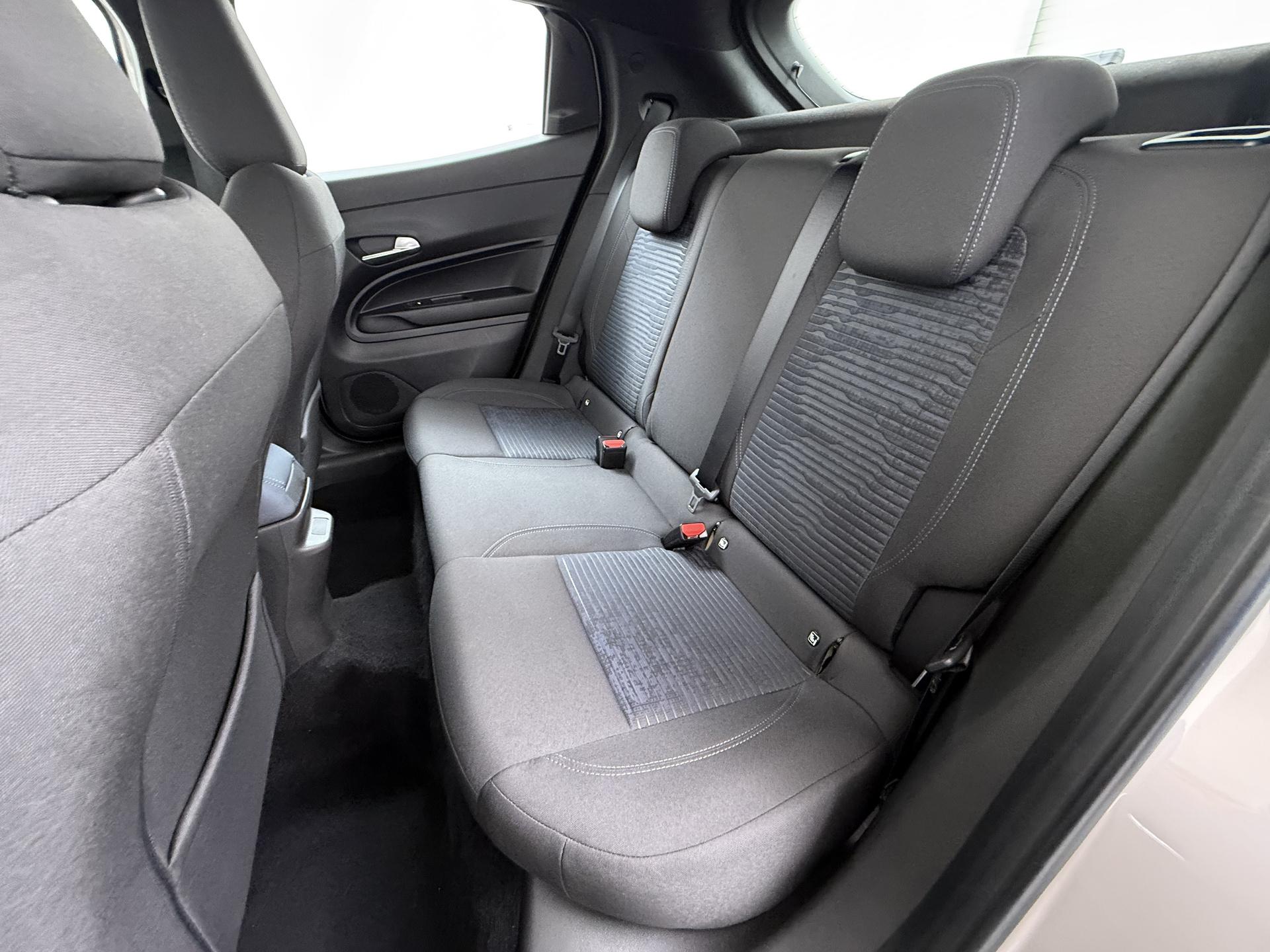 Alfa Romeo Junior Elettrica 54 kWh 13