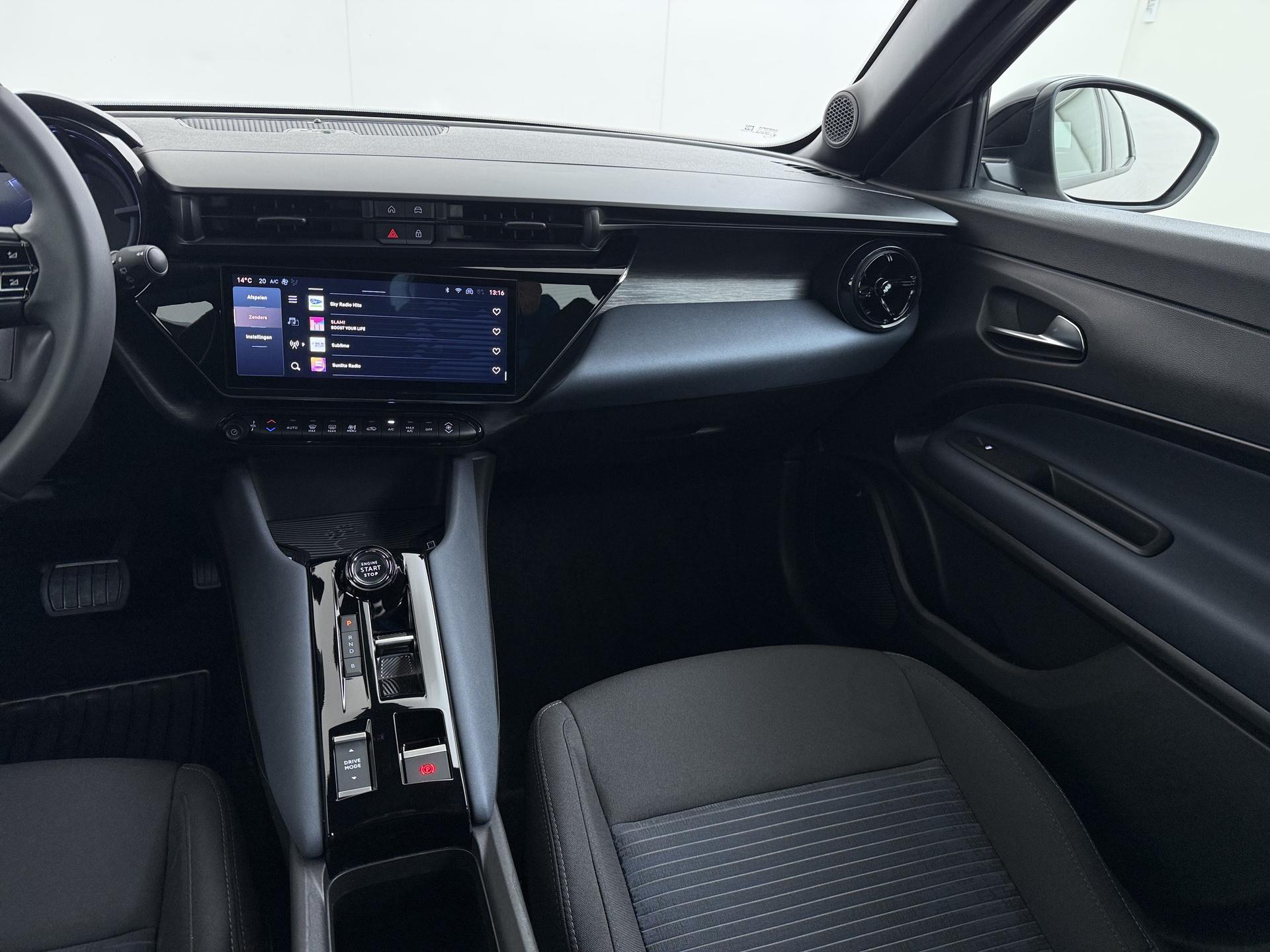 Alfa Romeo Junior Elettrica 54 kWh 16