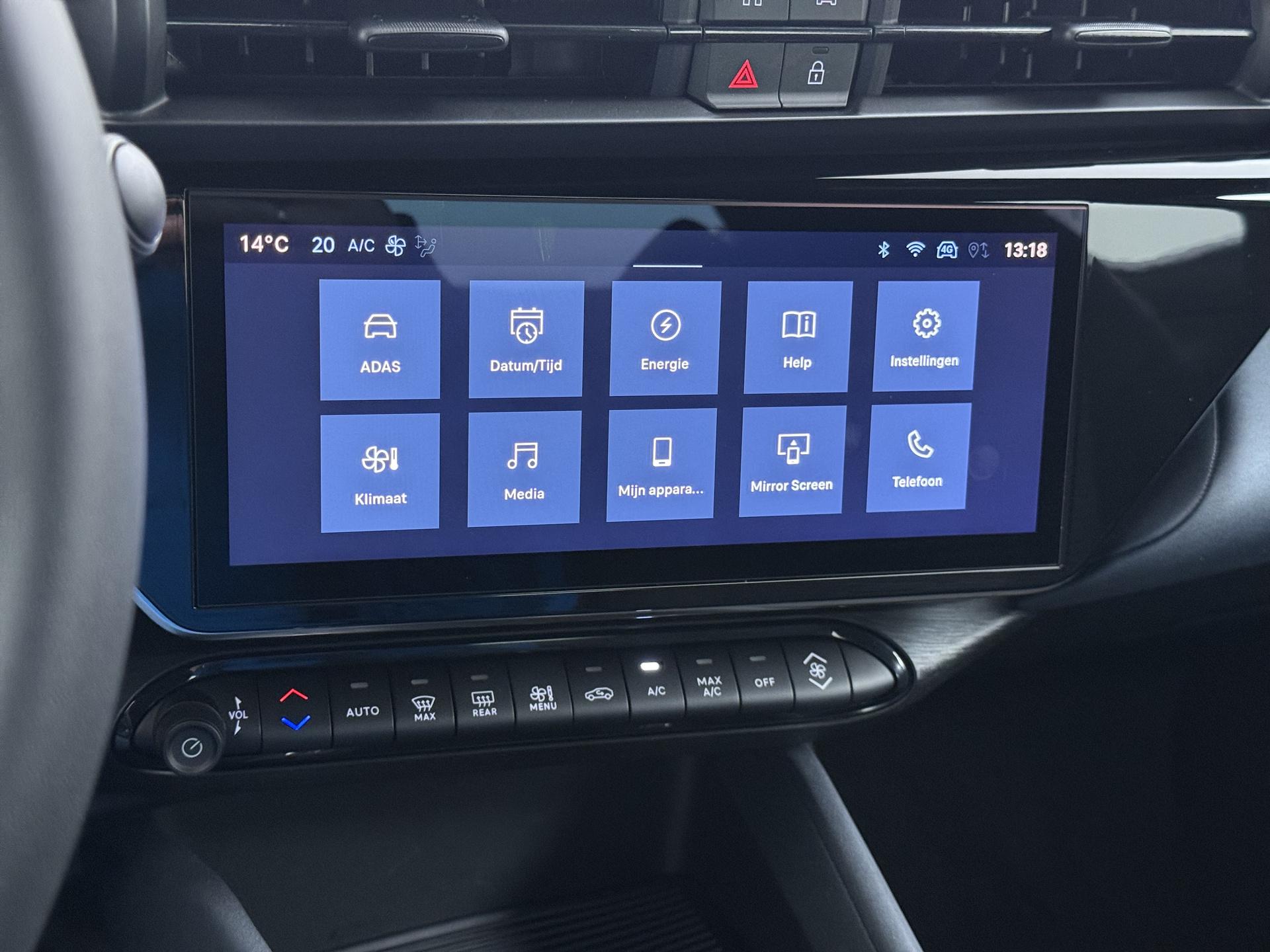 Alfa Romeo Junior Elettrica 54 kWh 22