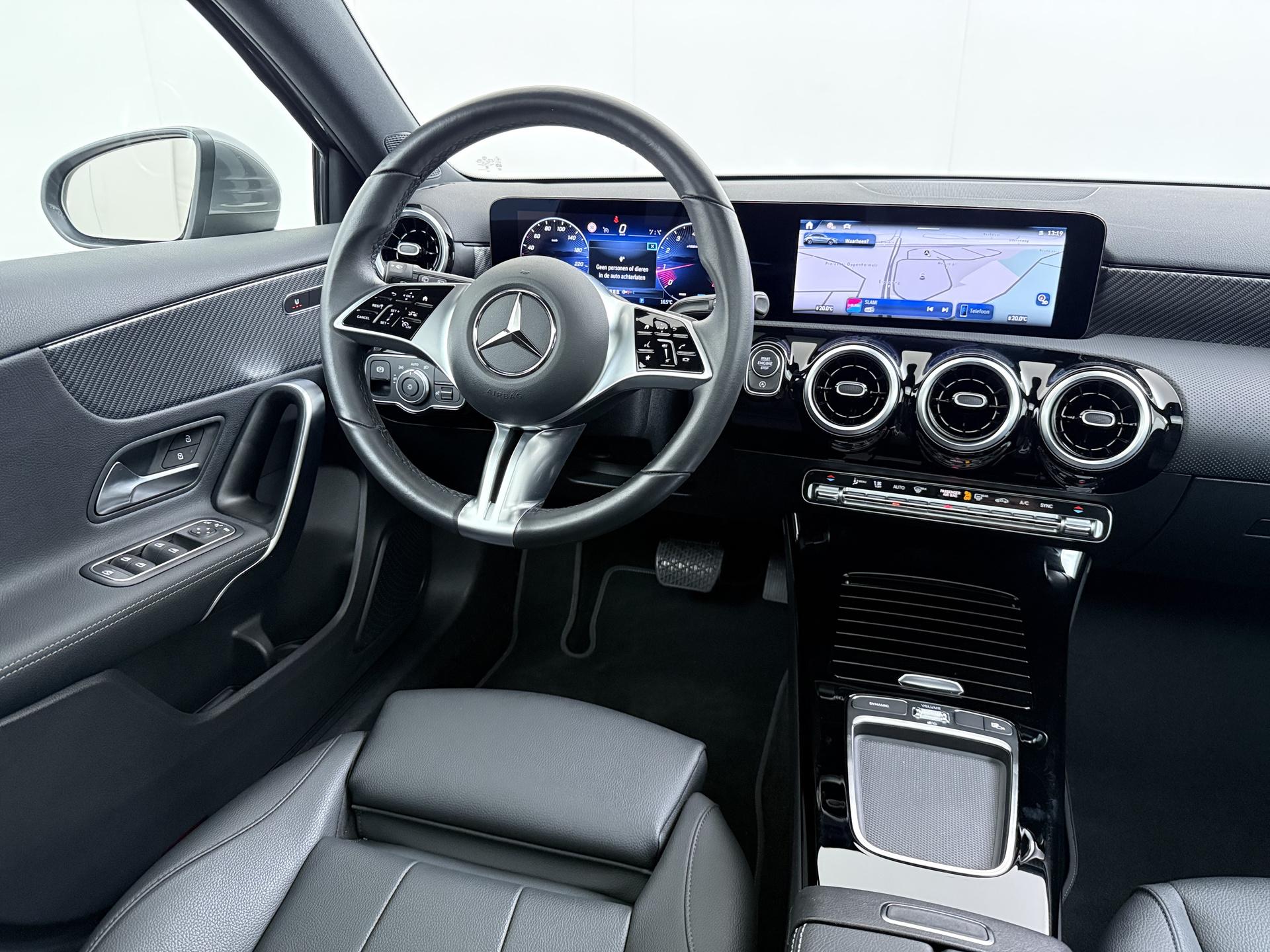 Mercedes-Benz A-klasse 180 Luxury Line Star Edition 27