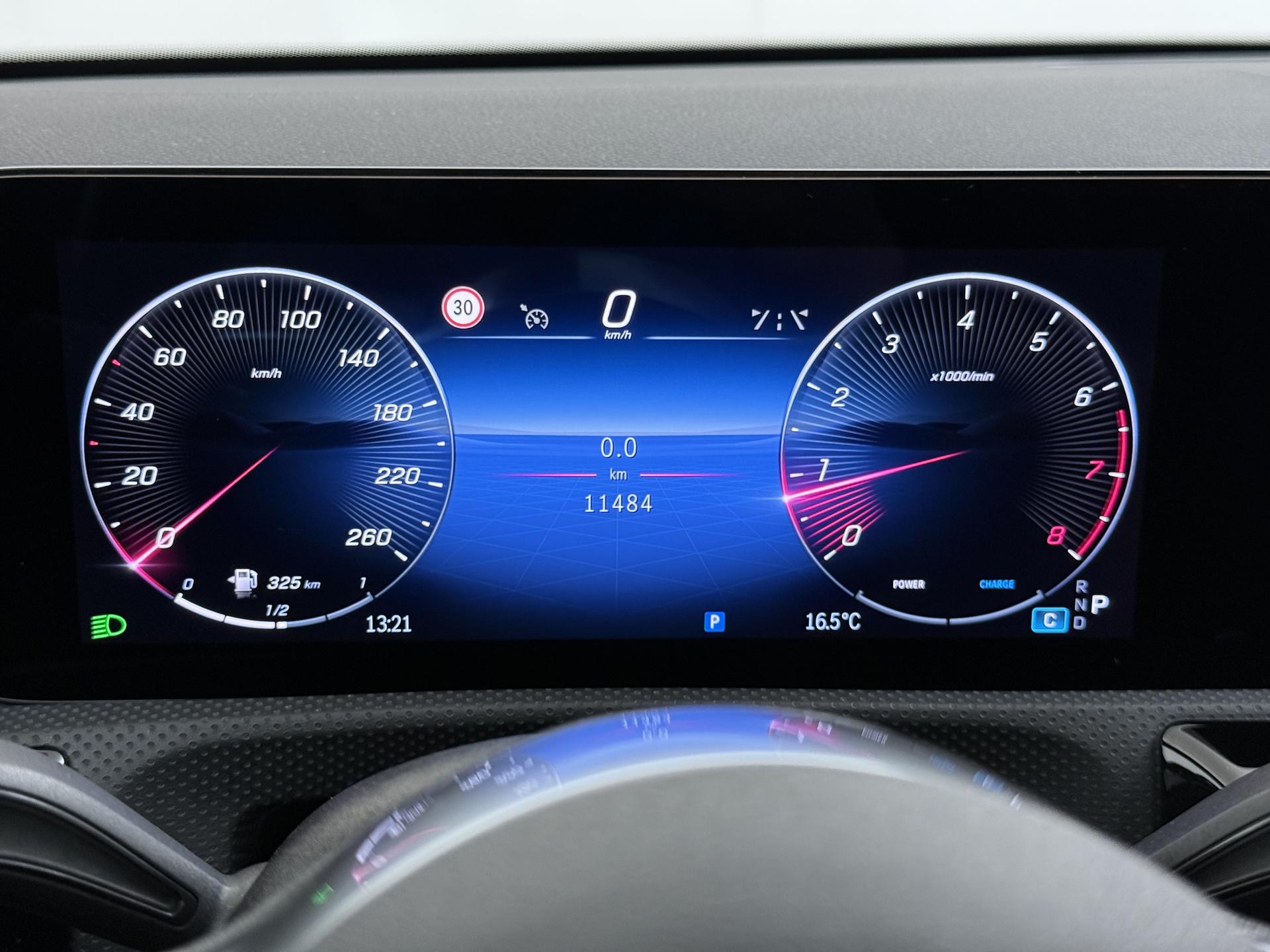 Mercedes-Benz A-klasse 180 Luxury Line Star Edition 34