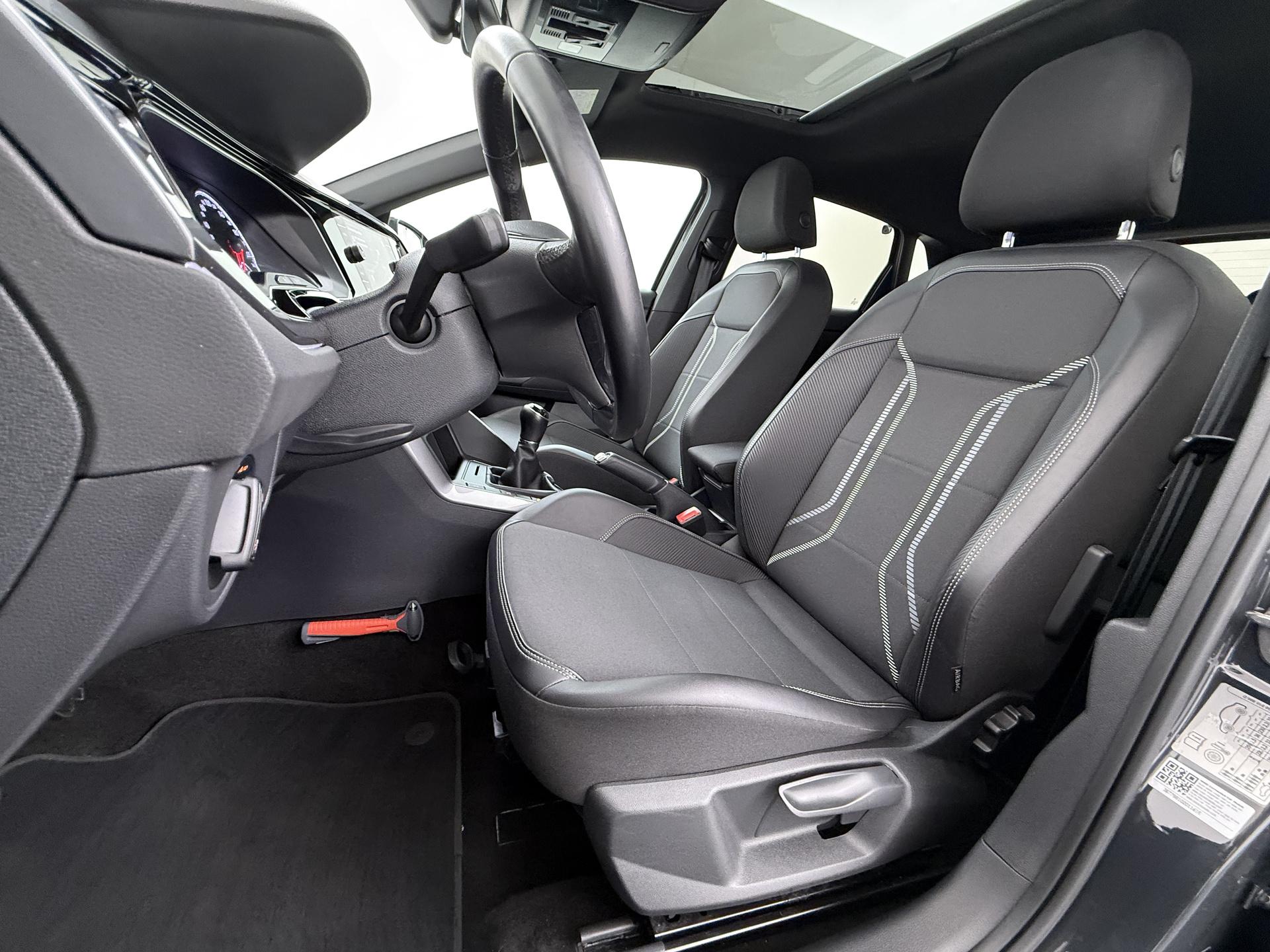 Volkswagen Polo 1.0 TSI Highline Business R 12