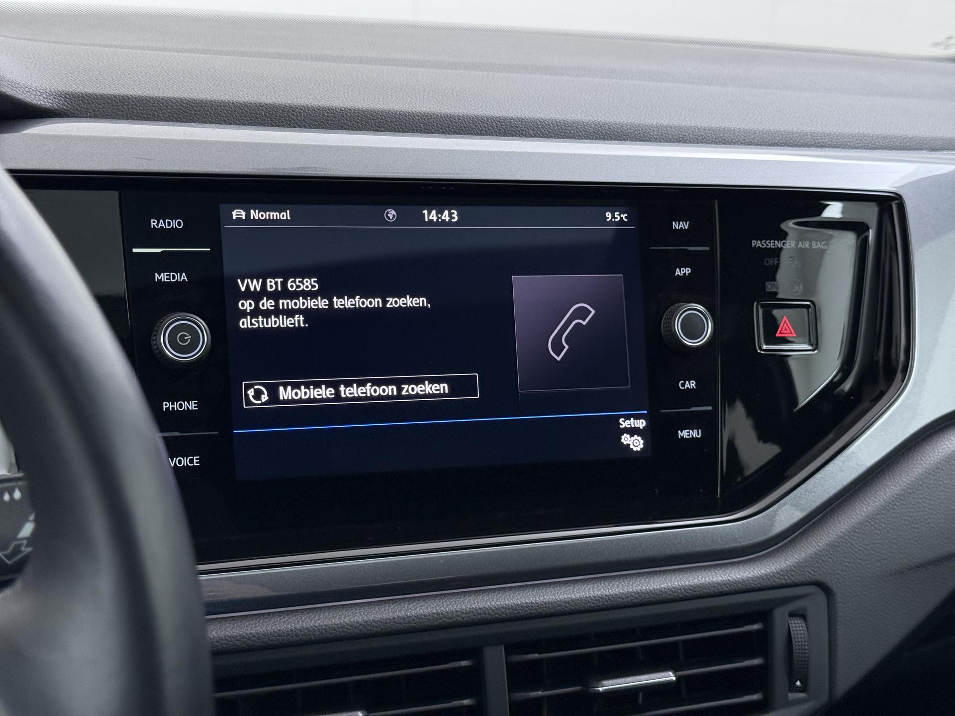 Volkswagen Polo 1.0 TSI Highline Business R 28