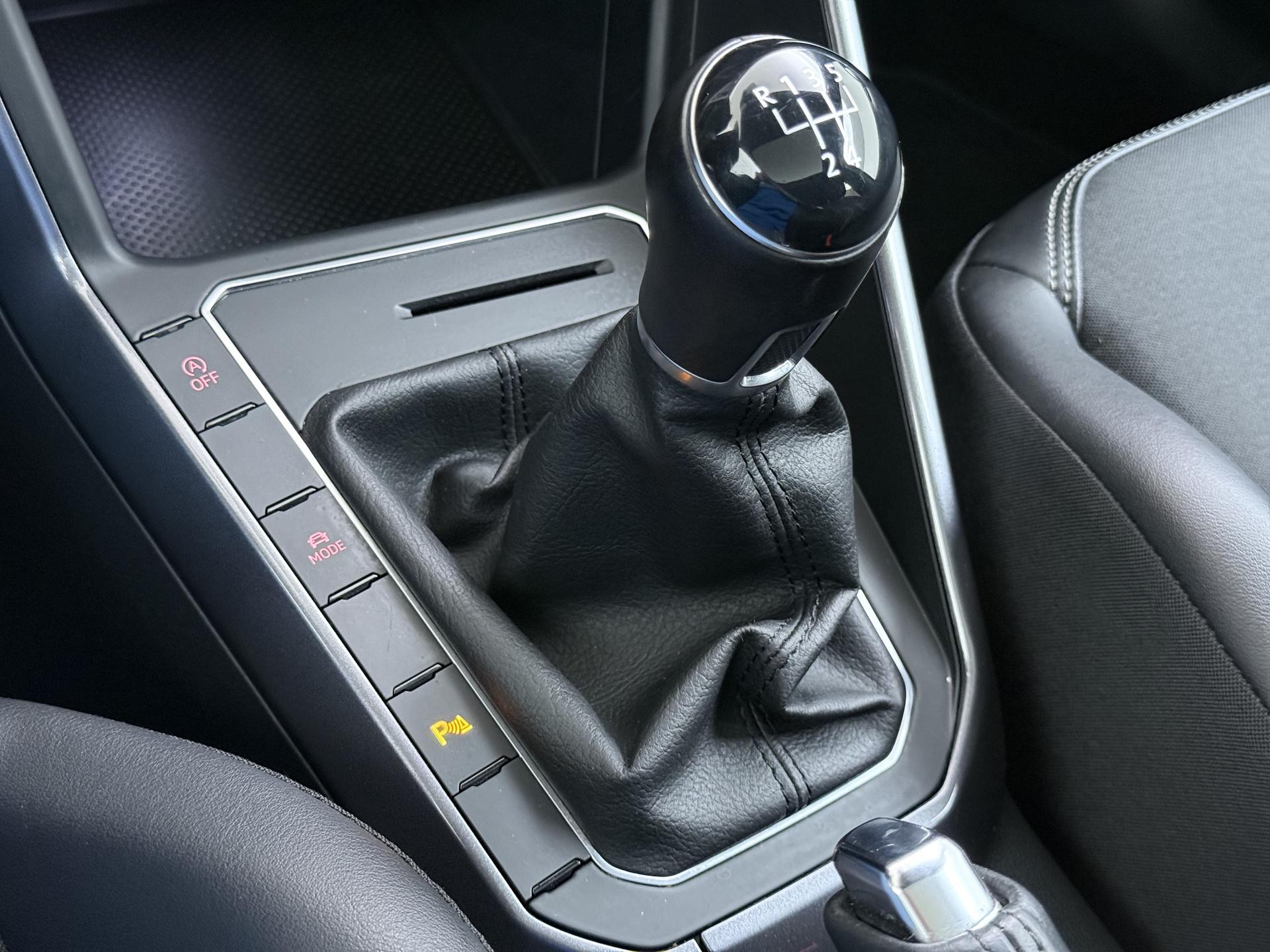 Volkswagen Polo 1.0 TSI Highline Business R 31