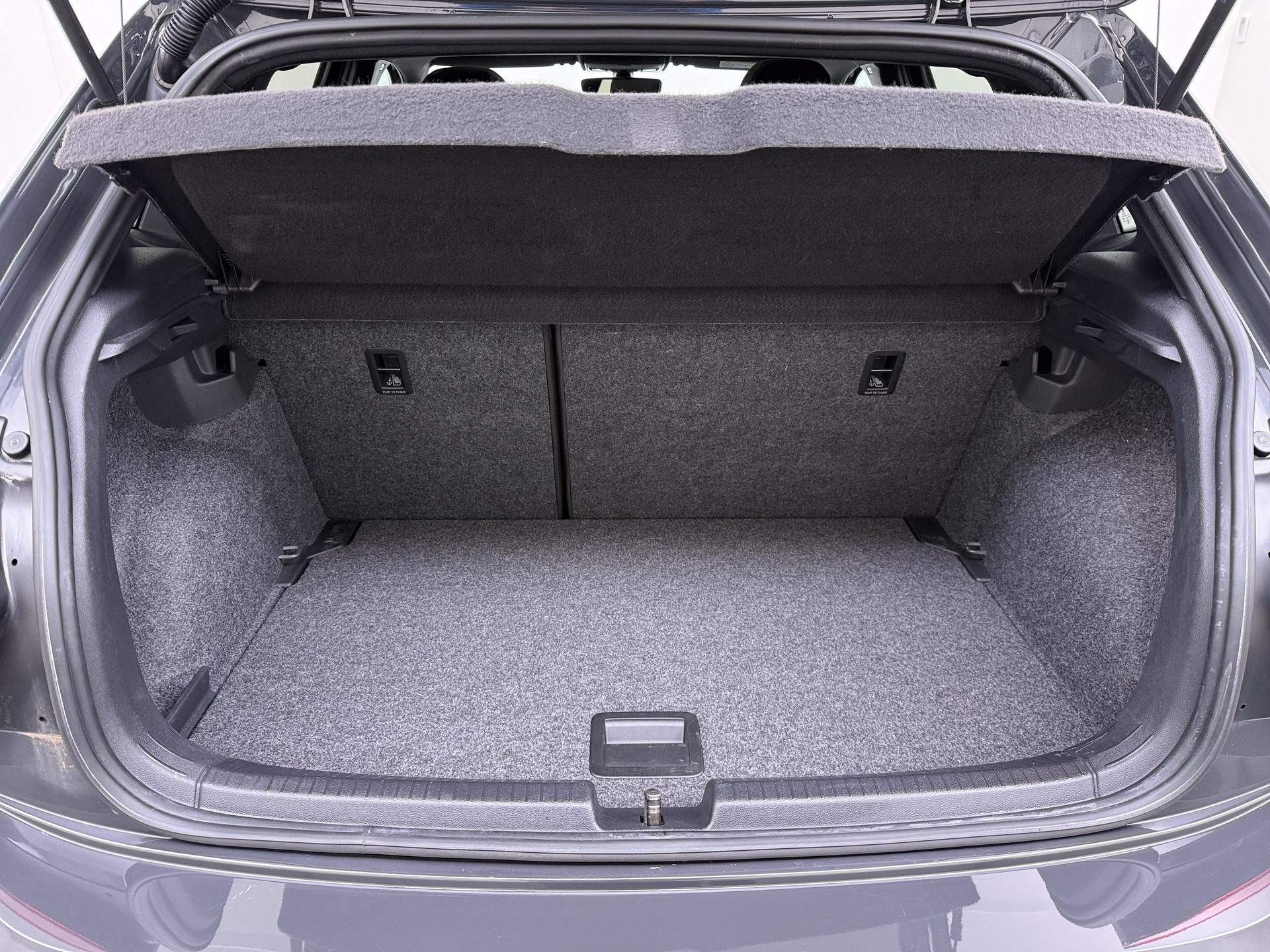 Volkswagen Polo 1.0 TSI Highline Business R 6