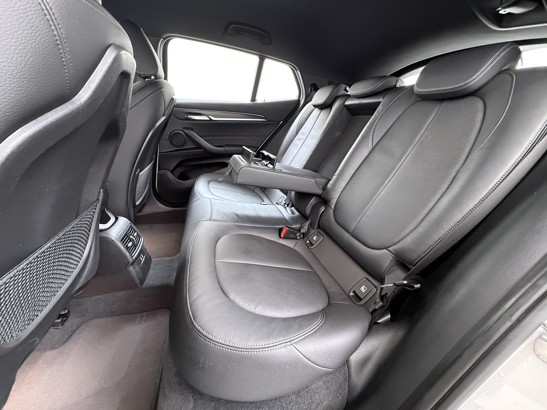 BMW X2 xDrive25e High Executive 17