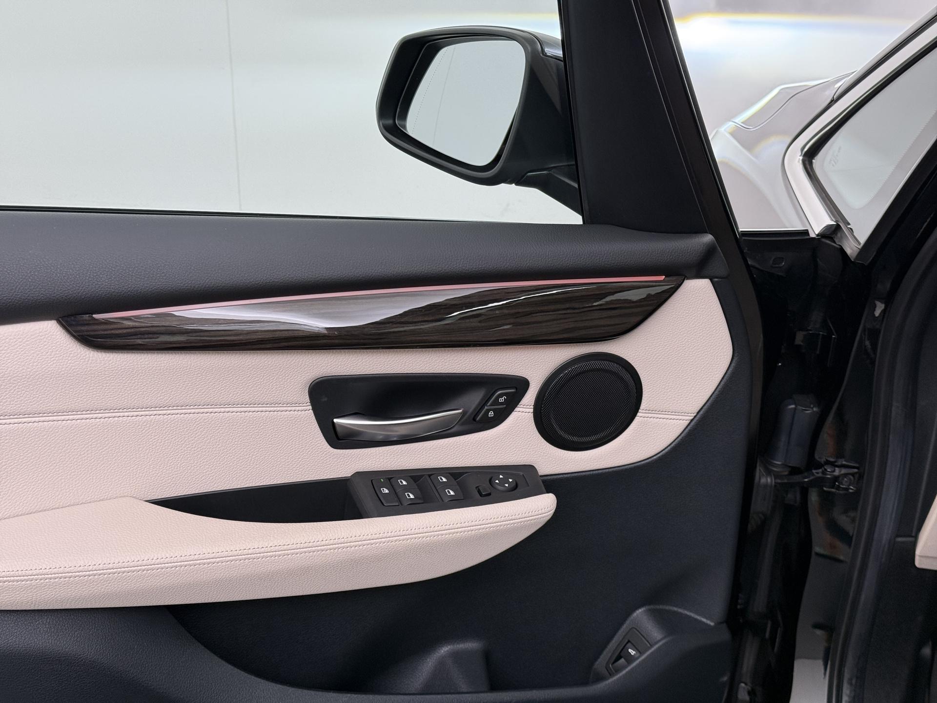 BMW 2-serie Active Tourer 218i 12