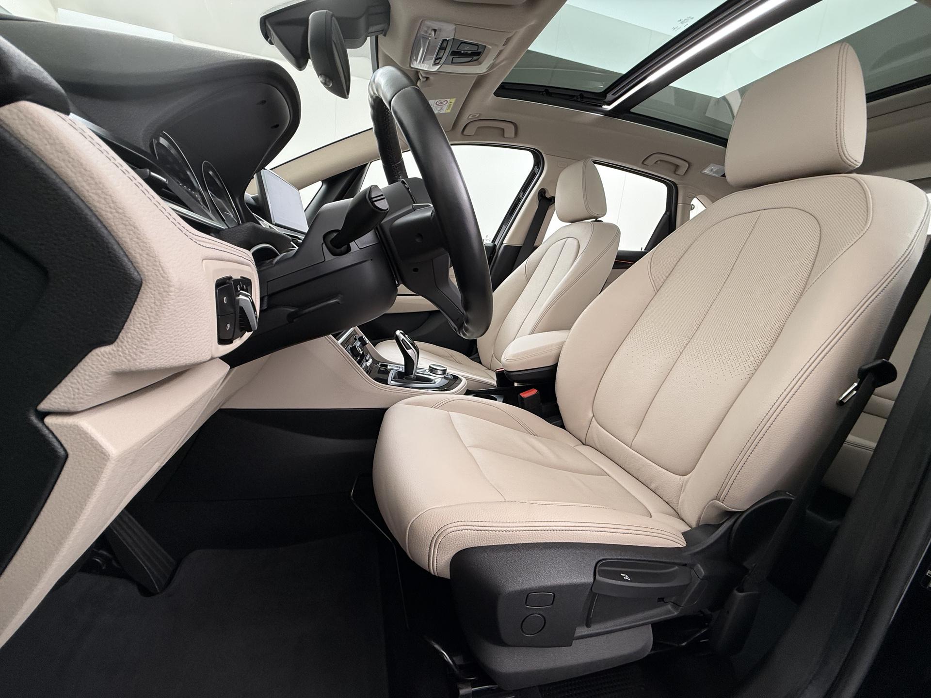 BMW 2-serie Active Tourer 218i 14