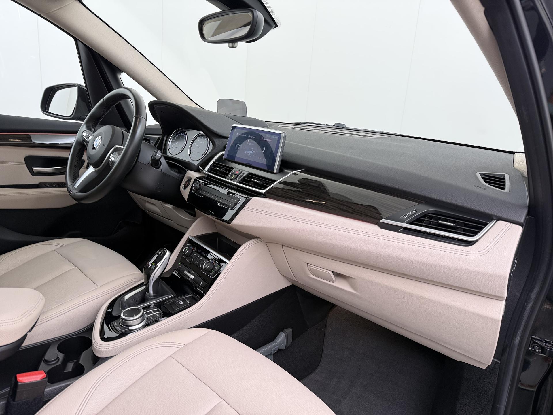 BMW 2-serie Active Tourer 218i 41