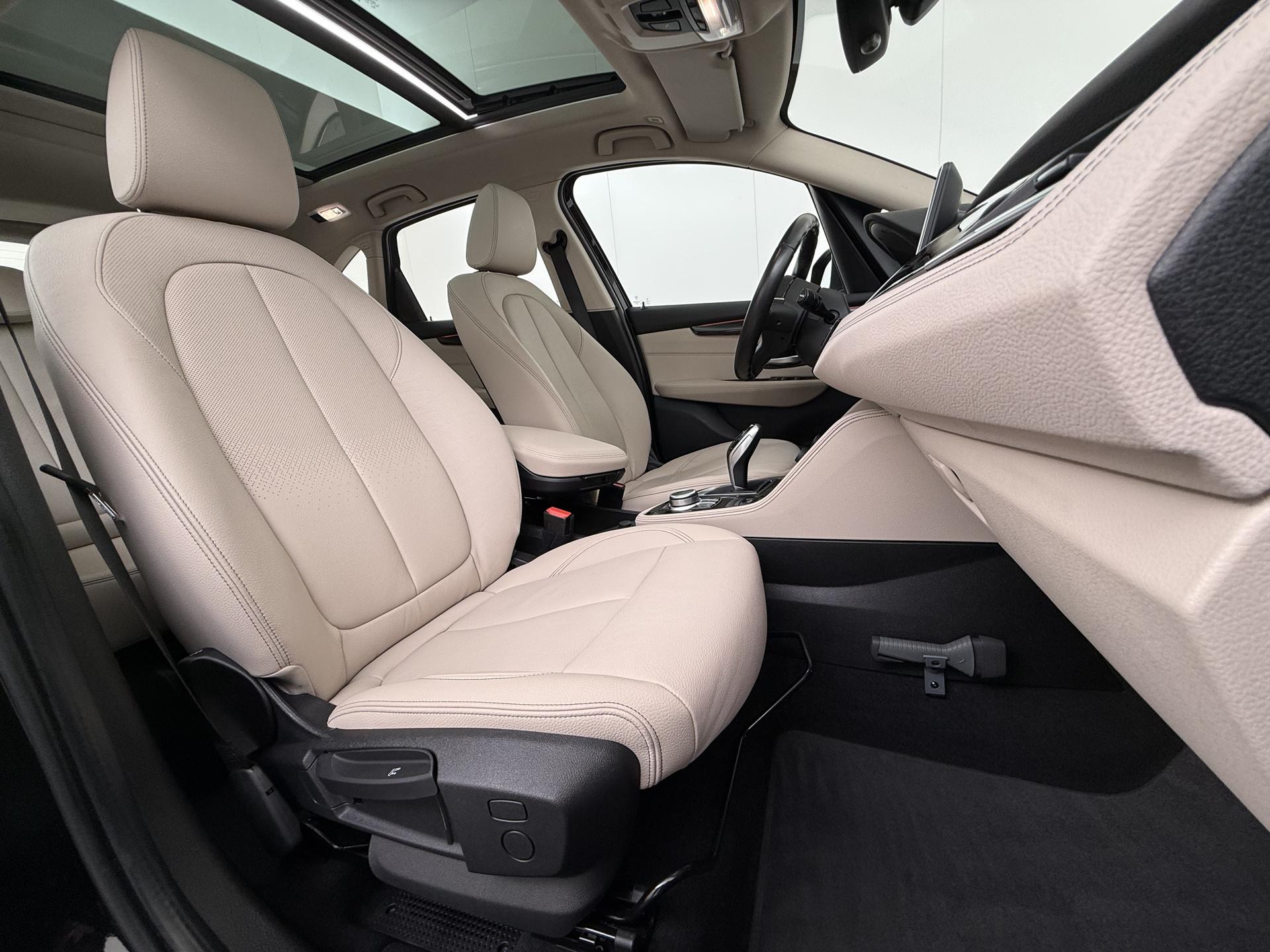 BMW 2-serie Active Tourer 218i 42