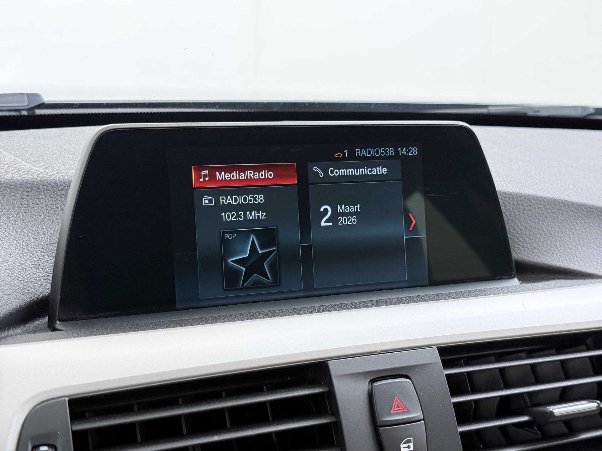 BMW 3-serie Touring 316d Executive 29