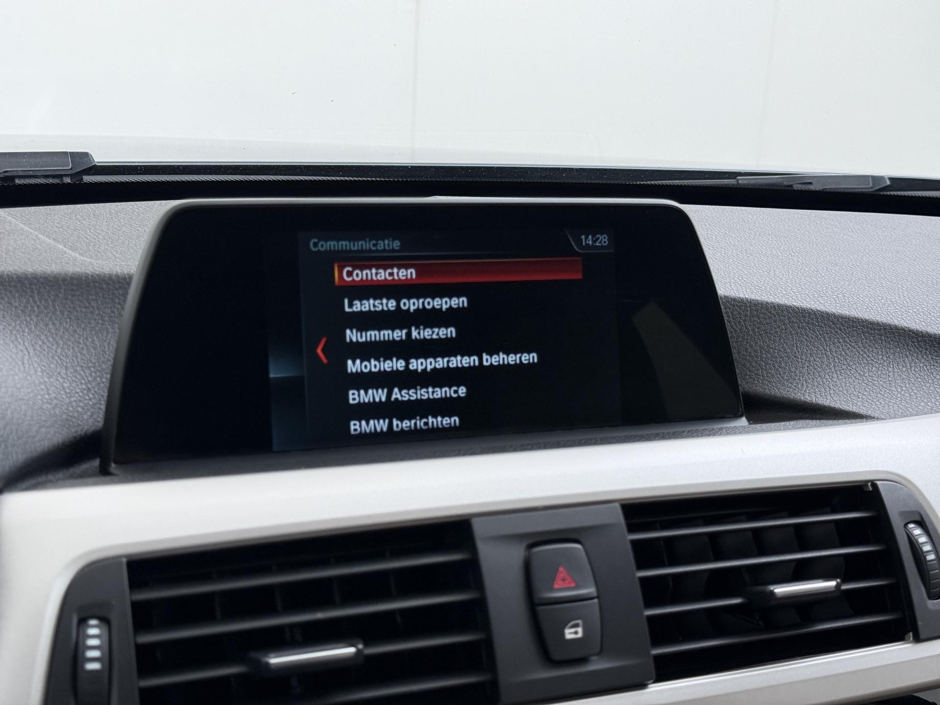 BMW 3-serie Touring 316d Executive 33