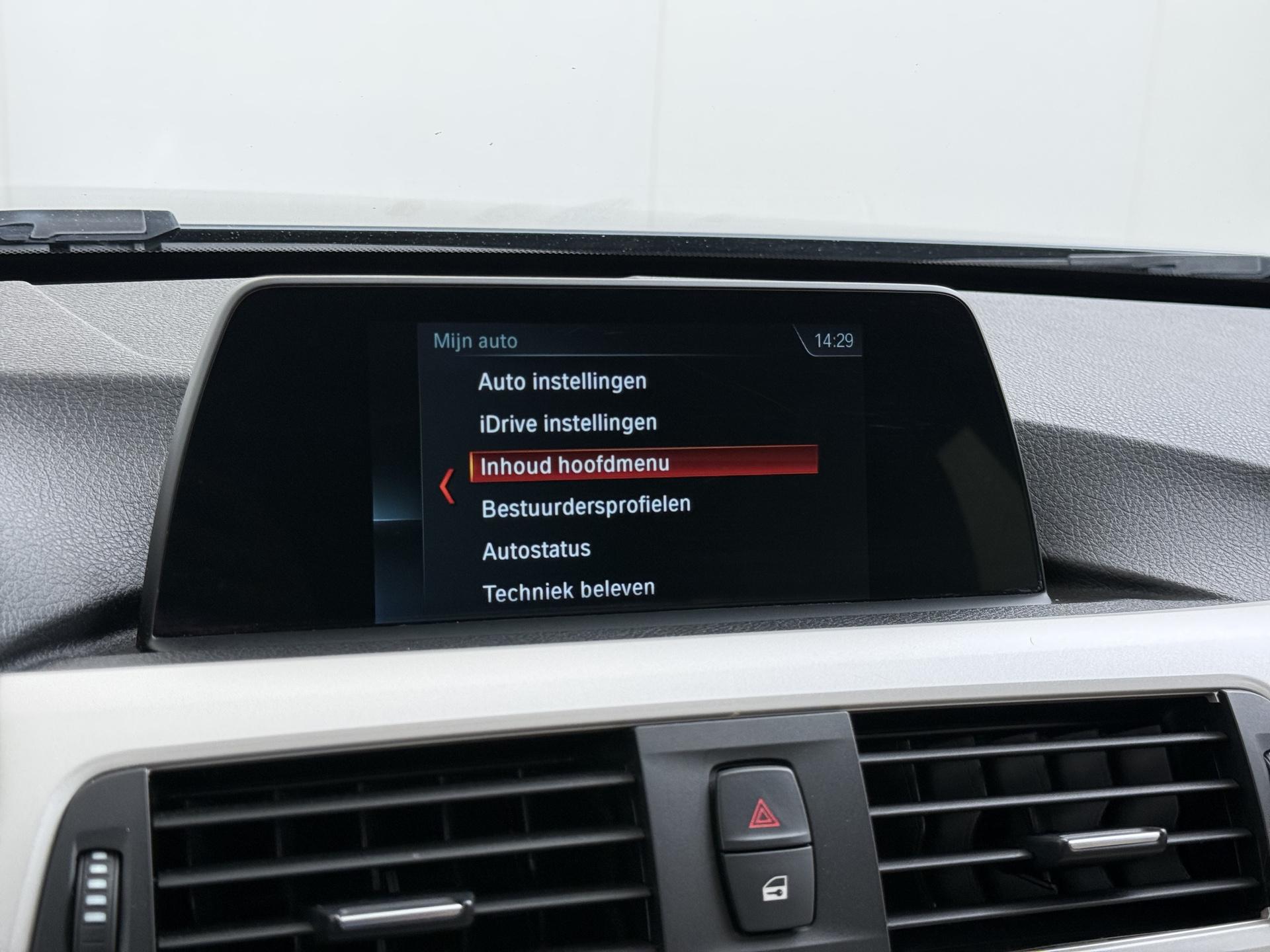 BMW 3-serie Touring 316d Executive 36