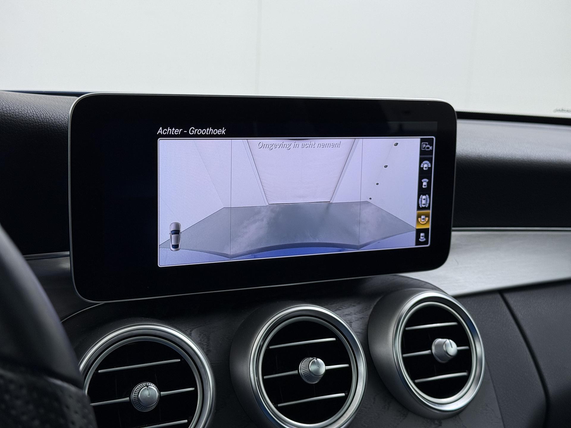 Mercedes-Benz C-klasse Coupé 200 AMG Sport Edition Premium Plus 44