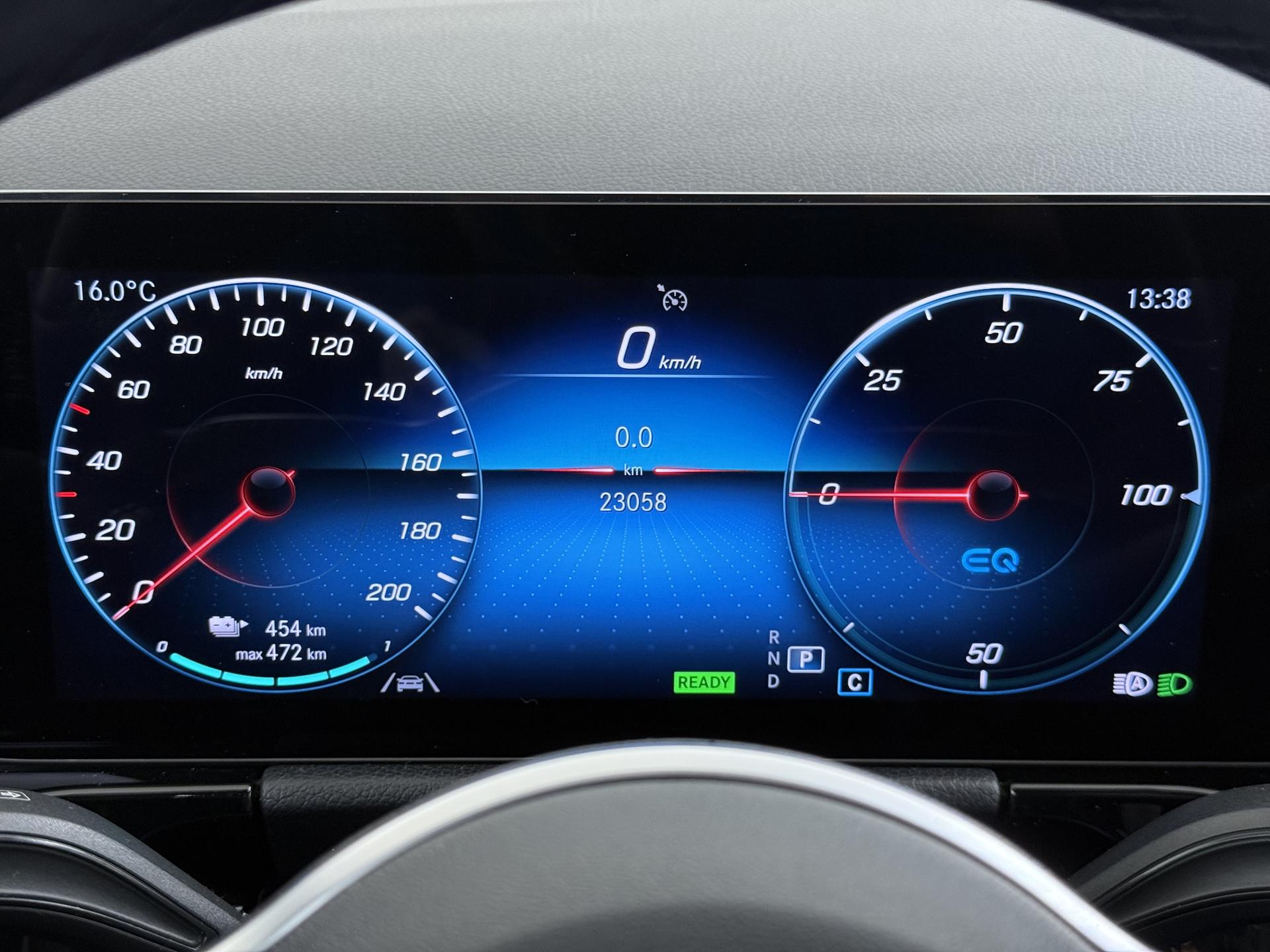 Mercedes-Benz EQA 250 Luxury 67 kWh Accu 32