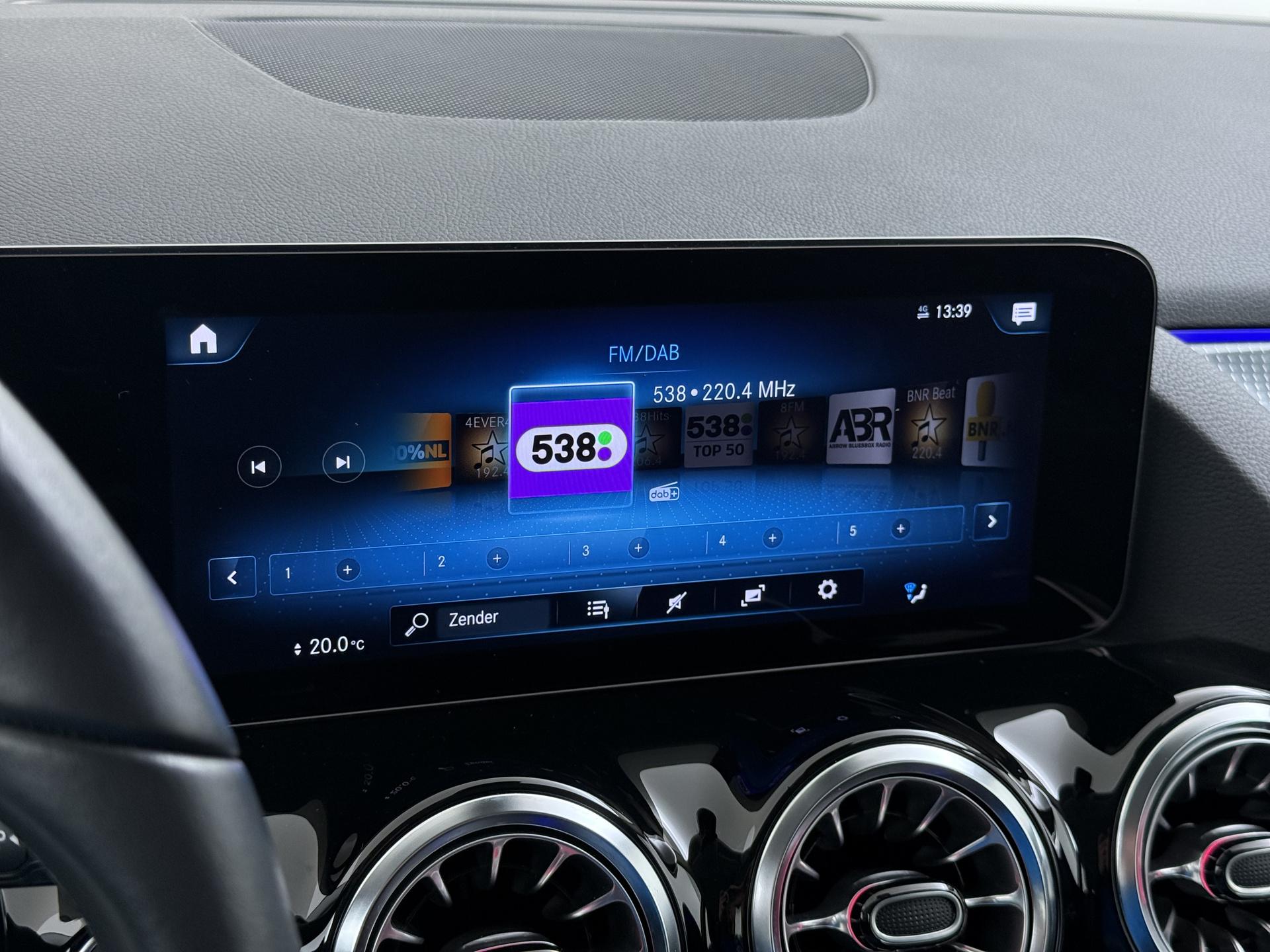 Mercedes-Benz EQA 250 Luxury 67 kWh Accu 38