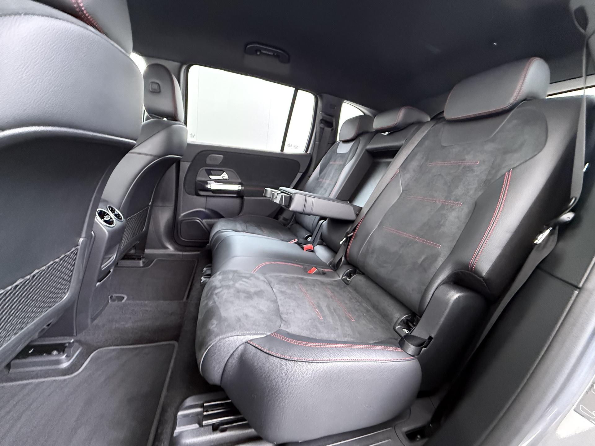 Mercedes-Benz EQB 250 AMG Line 67 kWh 16