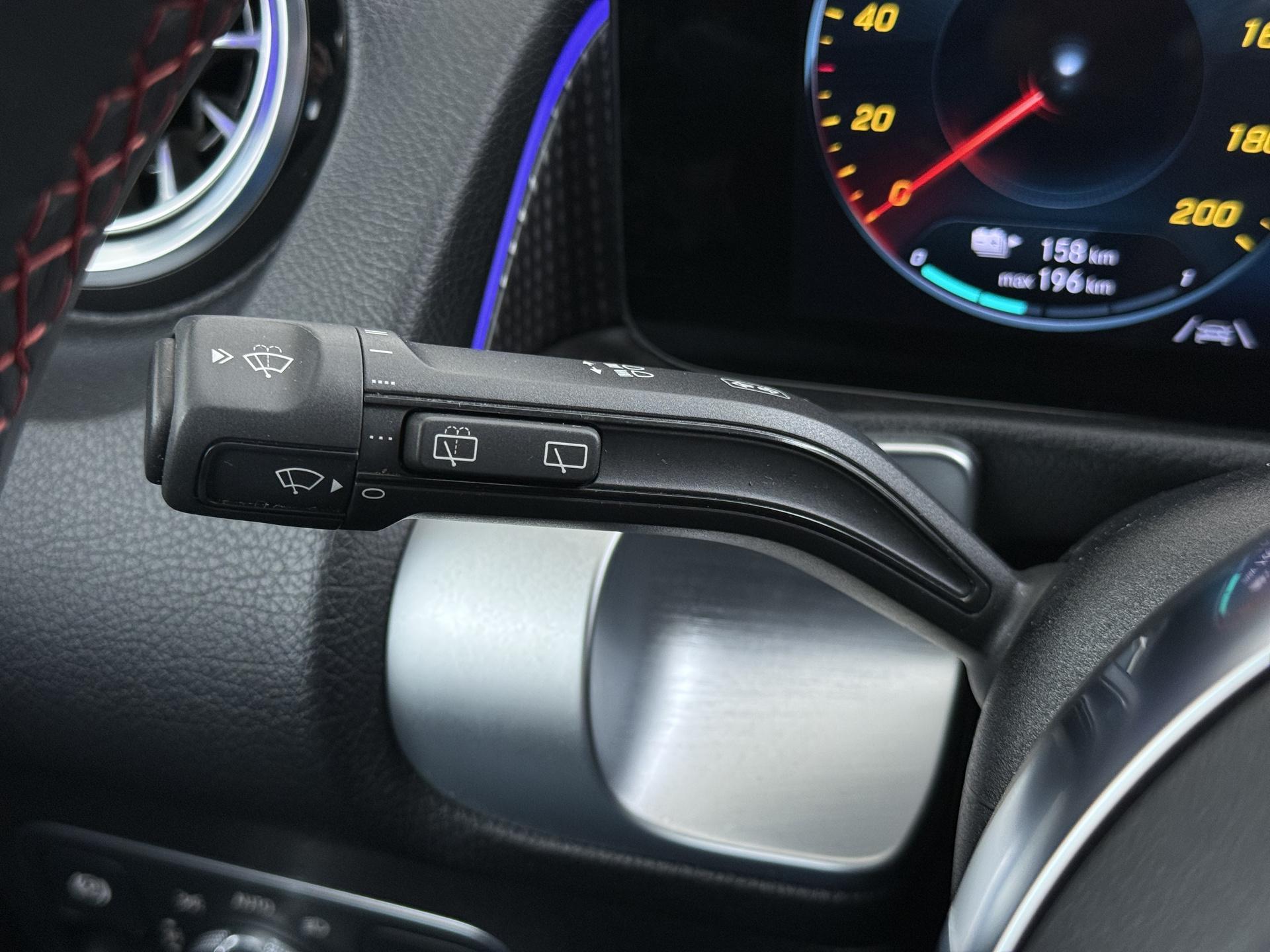 Mercedes-Benz EQB 250 AMG Line 67 kWh 21