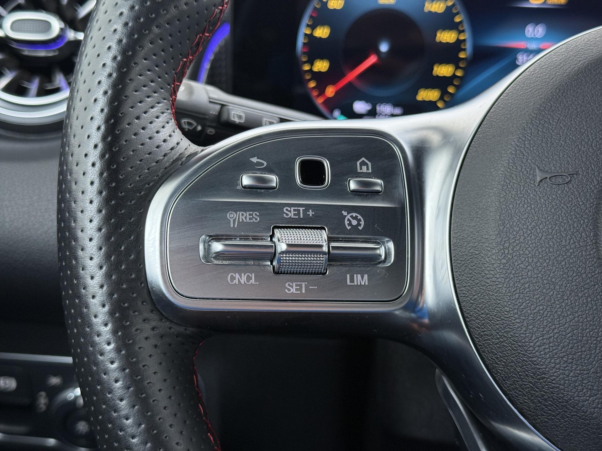 Mercedes-Benz EQB 250 AMG Line 67 kWh 23