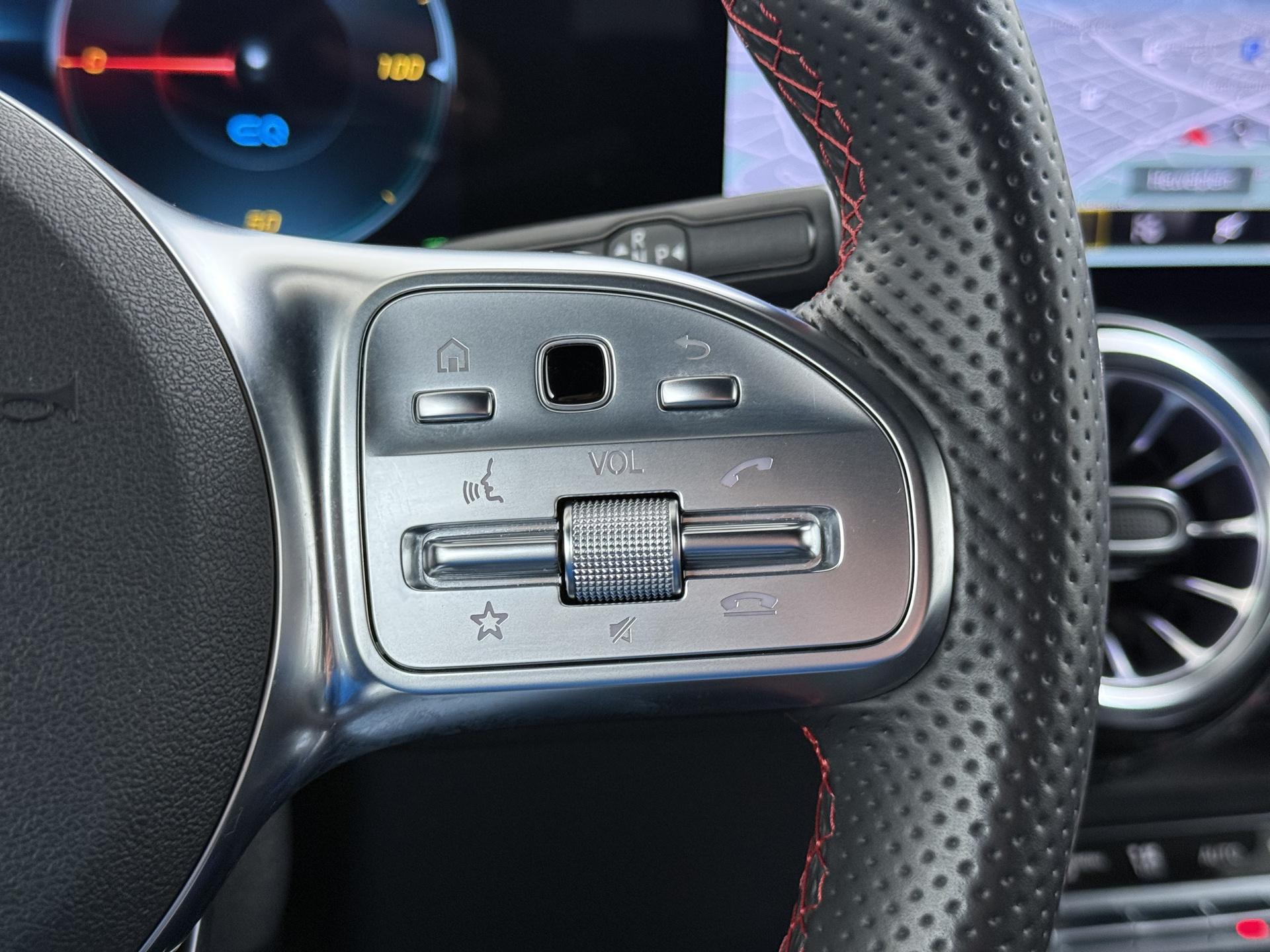 Mercedes-Benz EQB 250 AMG Line 67 kWh 24