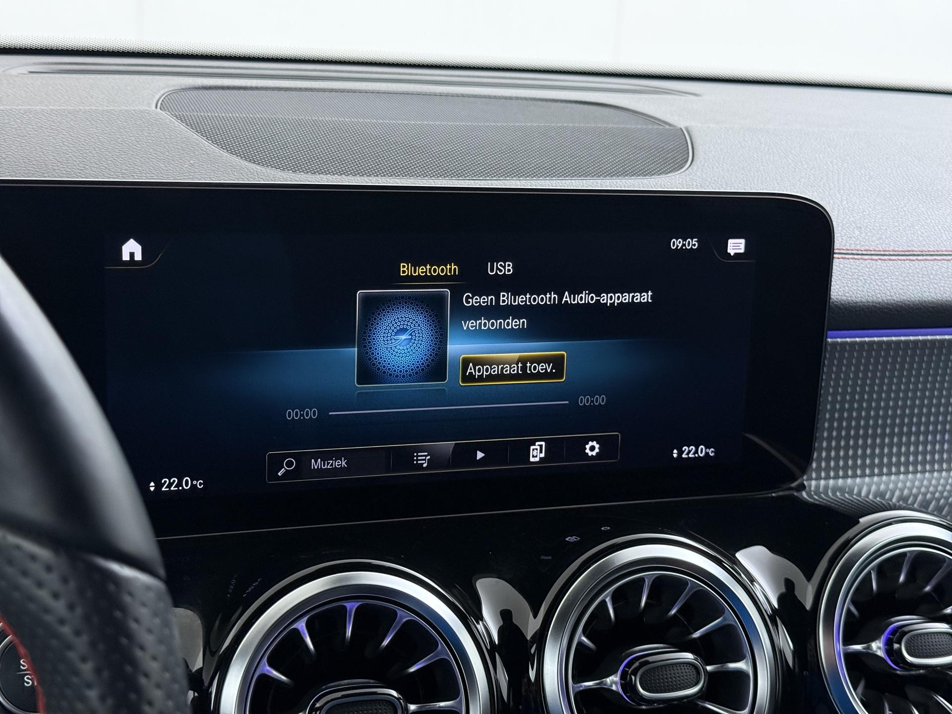 Mercedes-Benz EQB 250 AMG Line 67 kWh 32