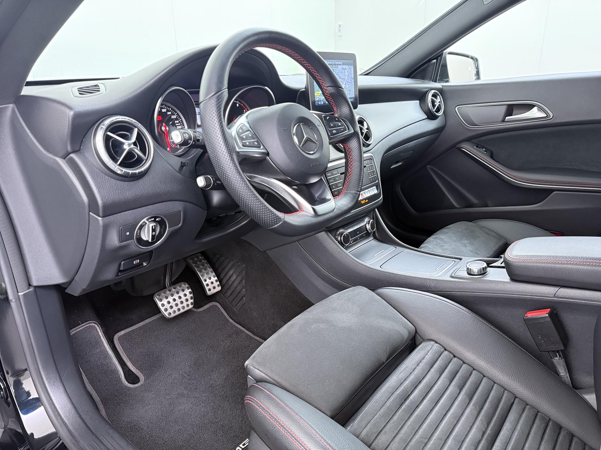 Mercedes-Benz CLA-klasse Shooting Brake 180 11