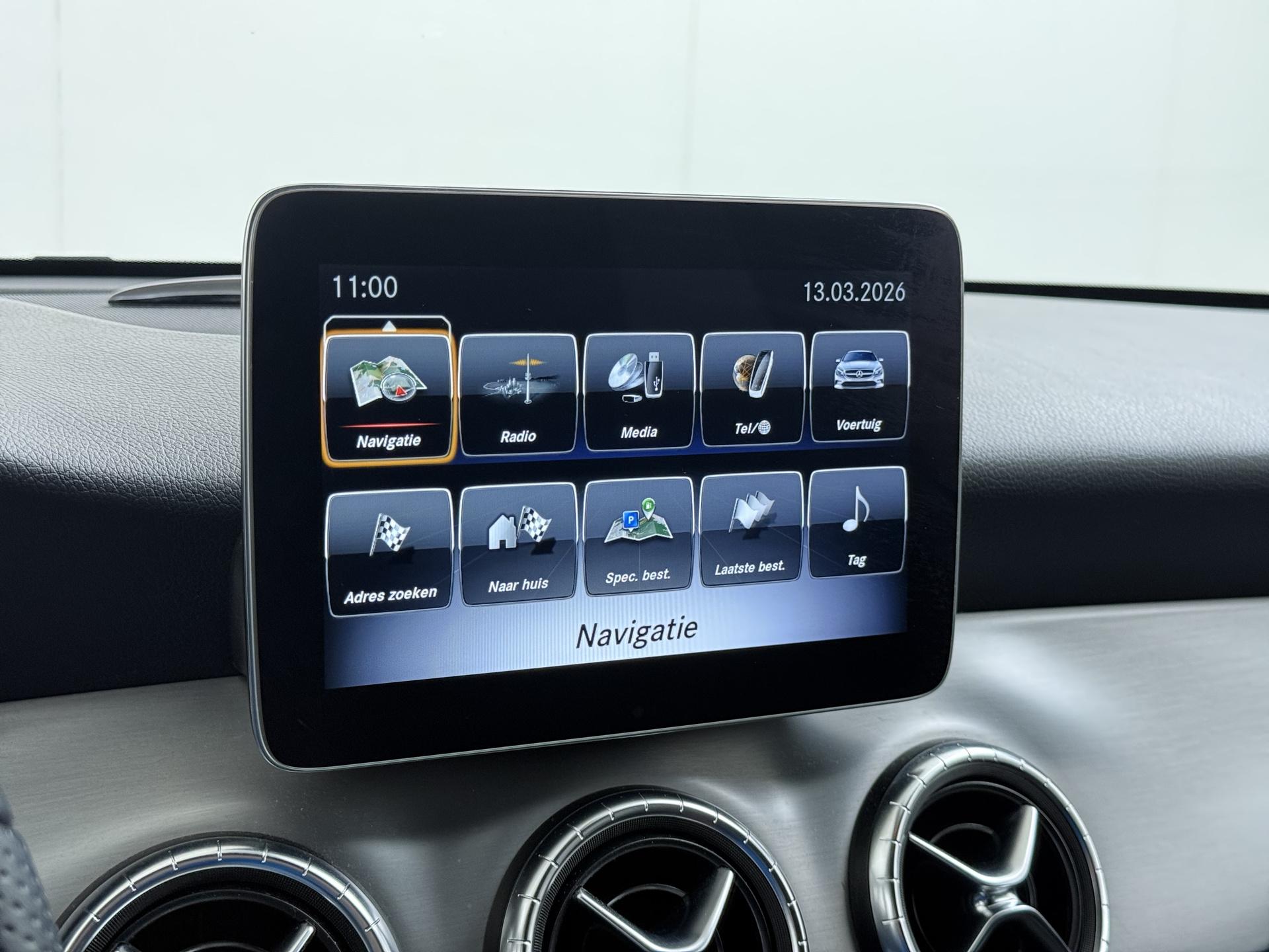 Mercedes-Benz CLA-klasse Shooting Brake 180 24