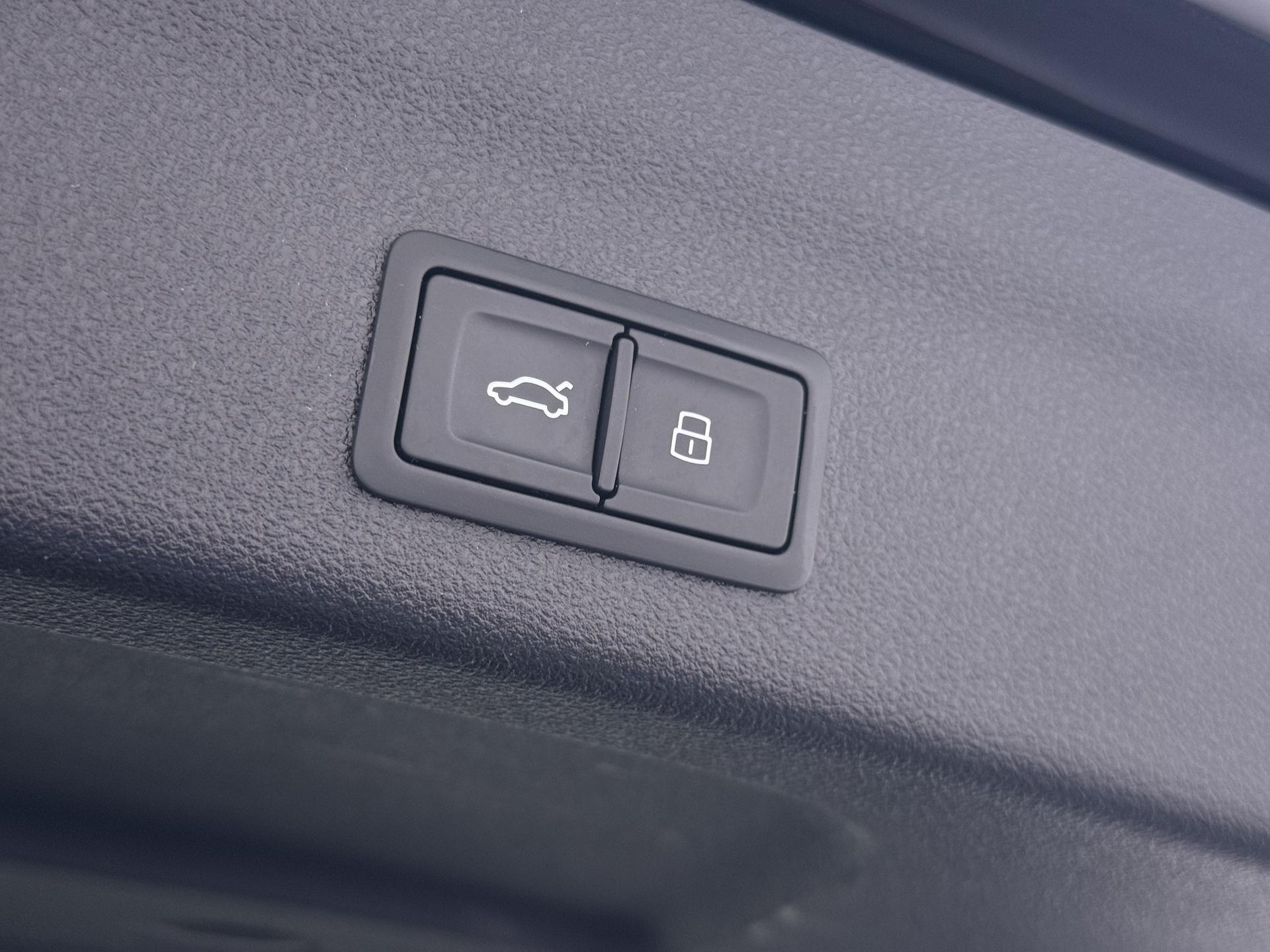 Audi A6 Avant 55 TFSI quattro S edition 17