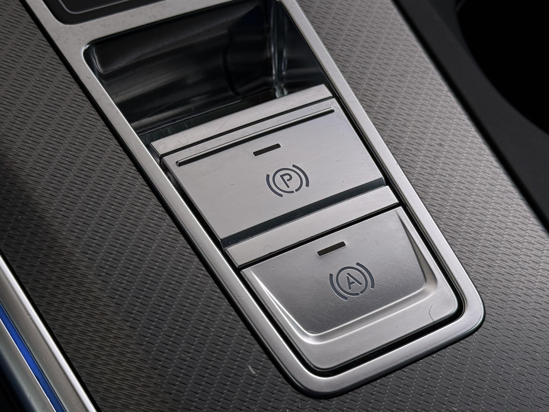 Audi A6 Avant 55 TFSI quattro S edition 38