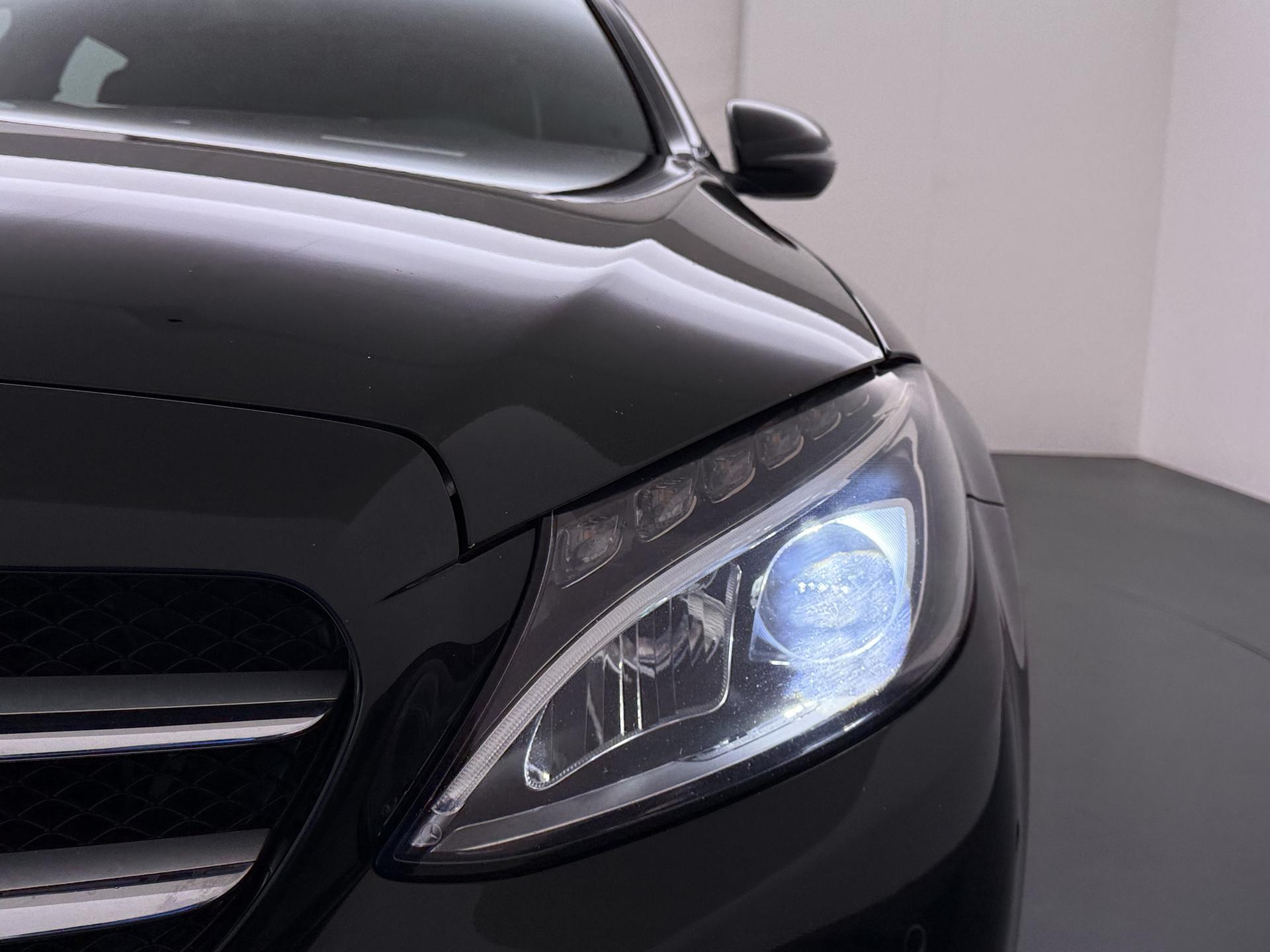 Mercedes-Benz C-klasse Estate 300 CDI HYBRID Avantgarde 11