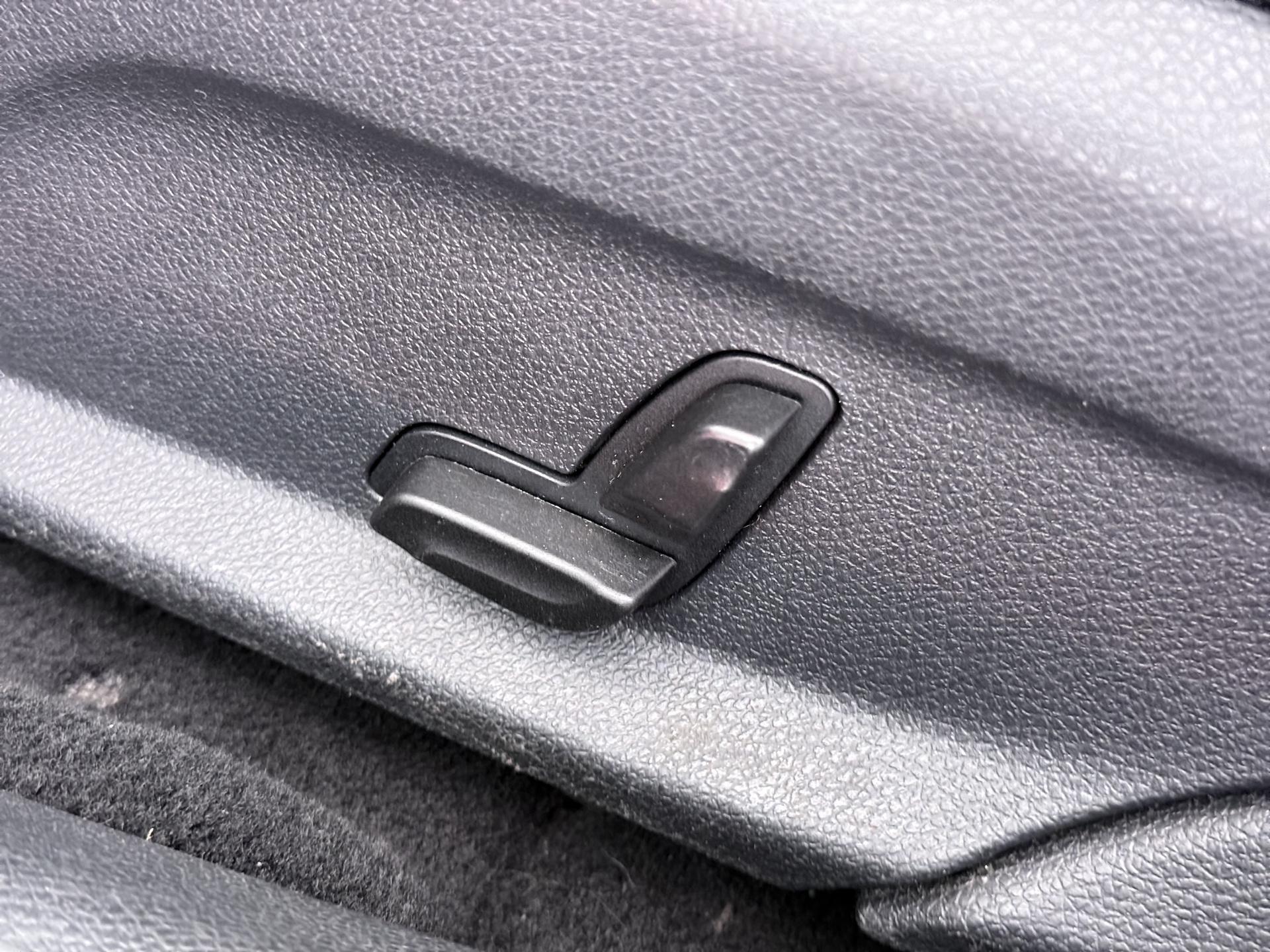 Mercedes-Benz C-klasse Estate 300 CDI HYBRID Avantgarde 19