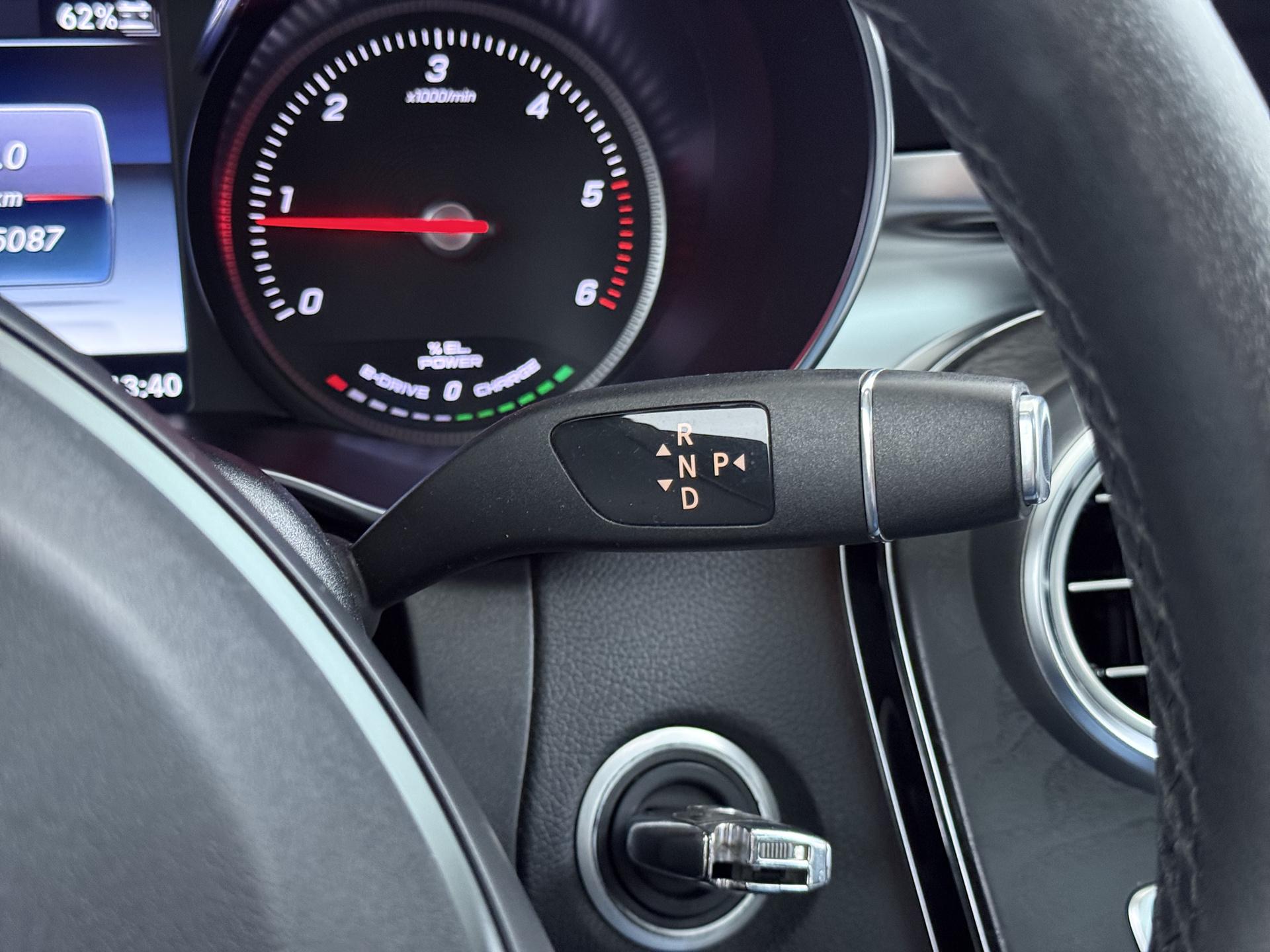 Mercedes-Benz C-klasse Estate 300 CDI HYBRID Avantgarde 26