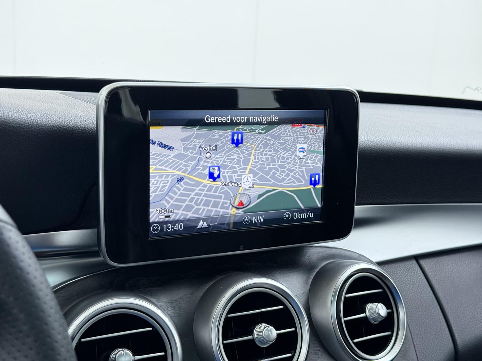 Mercedes-Benz C-klasse Estate 300 CDI HYBRID Avantgarde 32