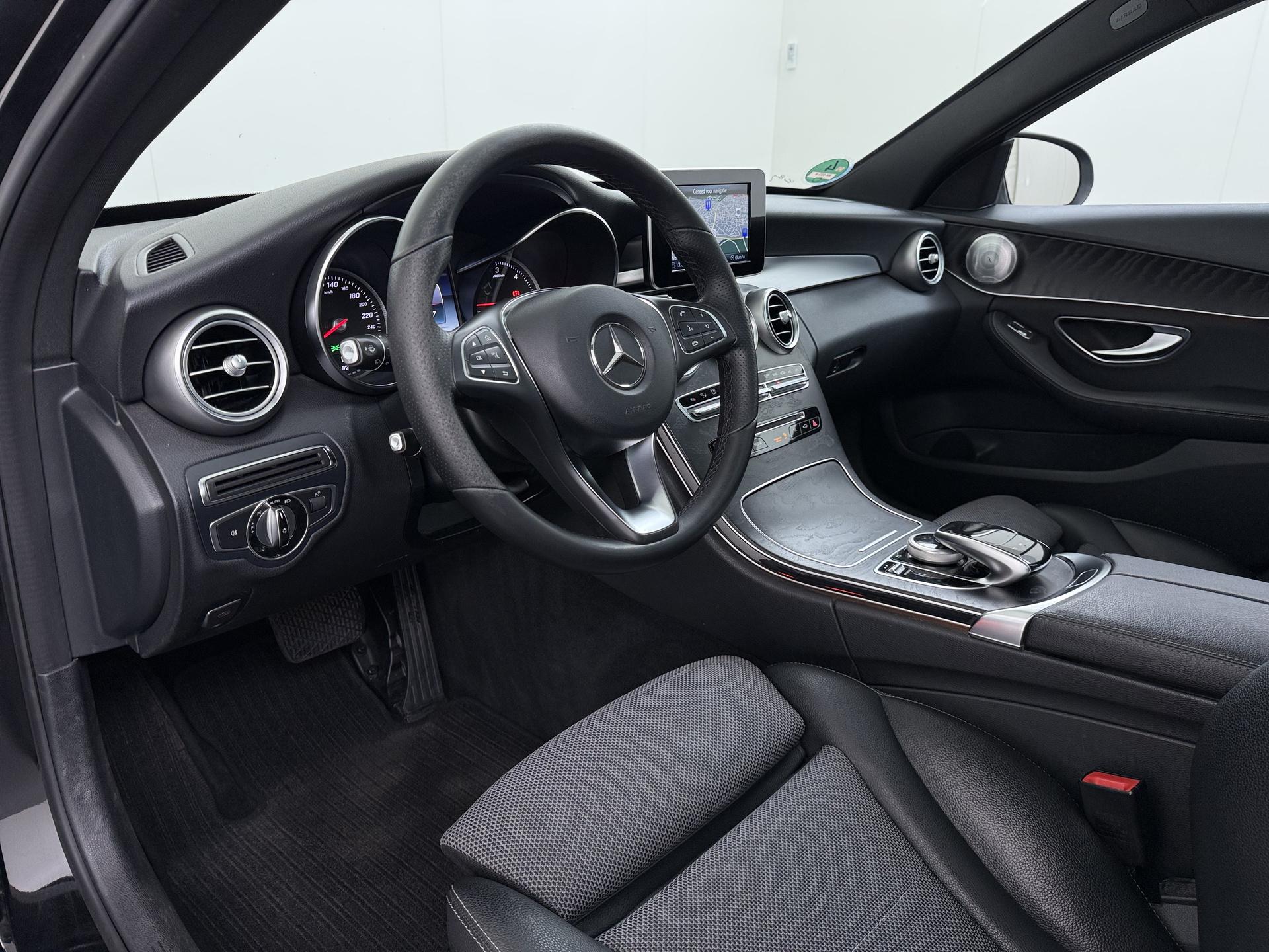 Mercedes-Benz C-klasse Estate 300 CDI HYBRID Avantgarde 5