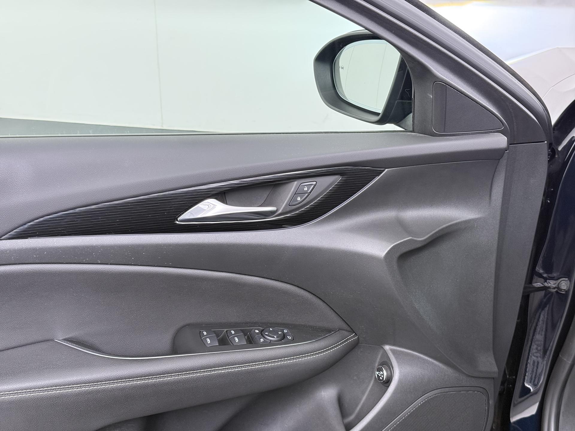 Opel Insignia Sports Tourer 1.5 Turbo Business Executive 12