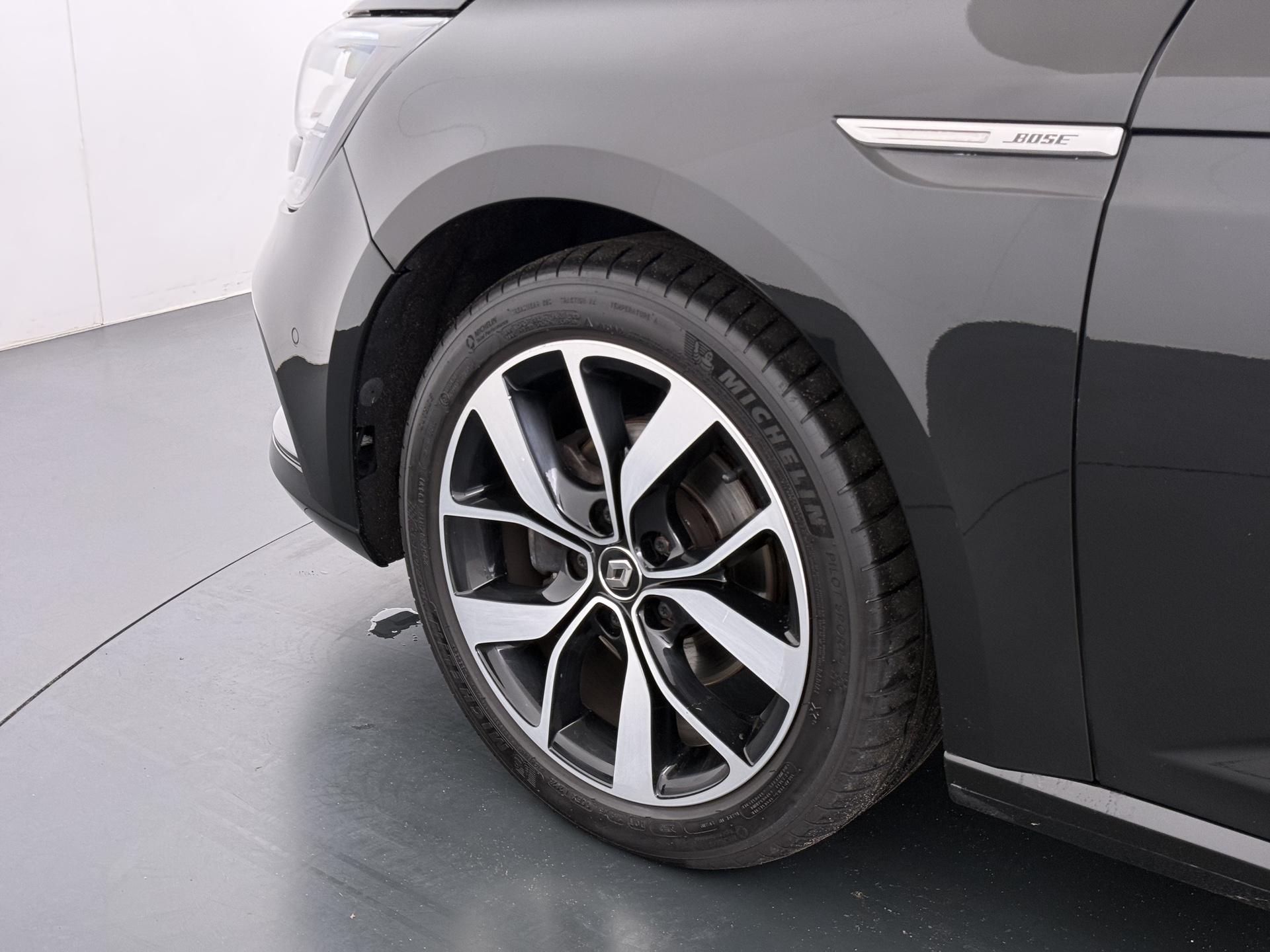 Renault Mégane 1.3 TCe Bose 7
