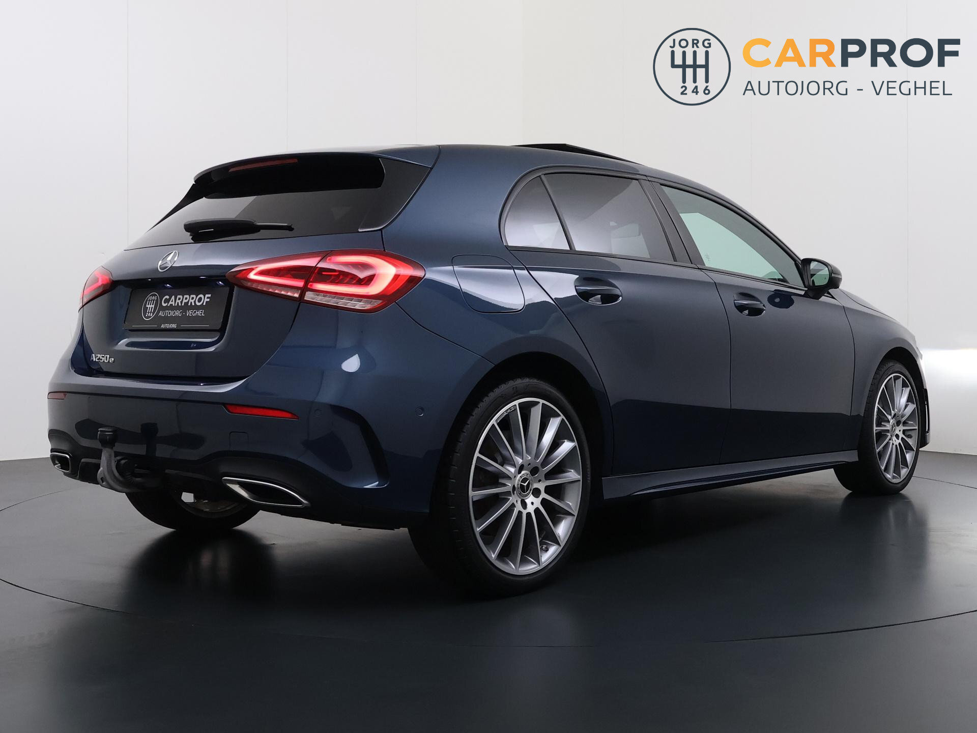 Mercedes-Benz A-klasse 250 e AMG Line 2