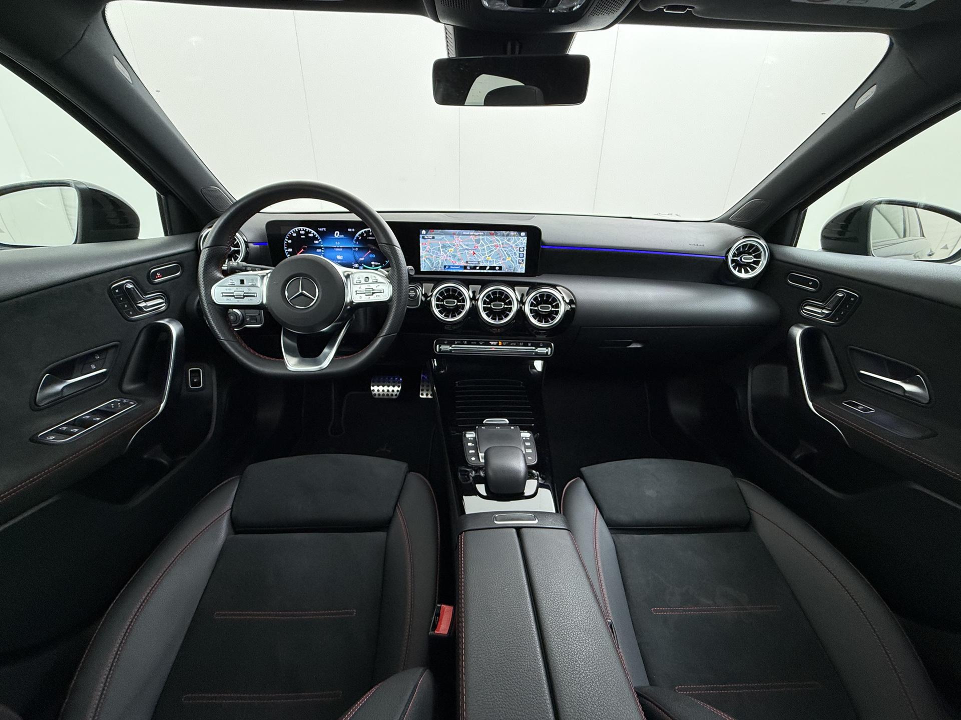 Mercedes-Benz A-klasse 250 e AMG Line 20