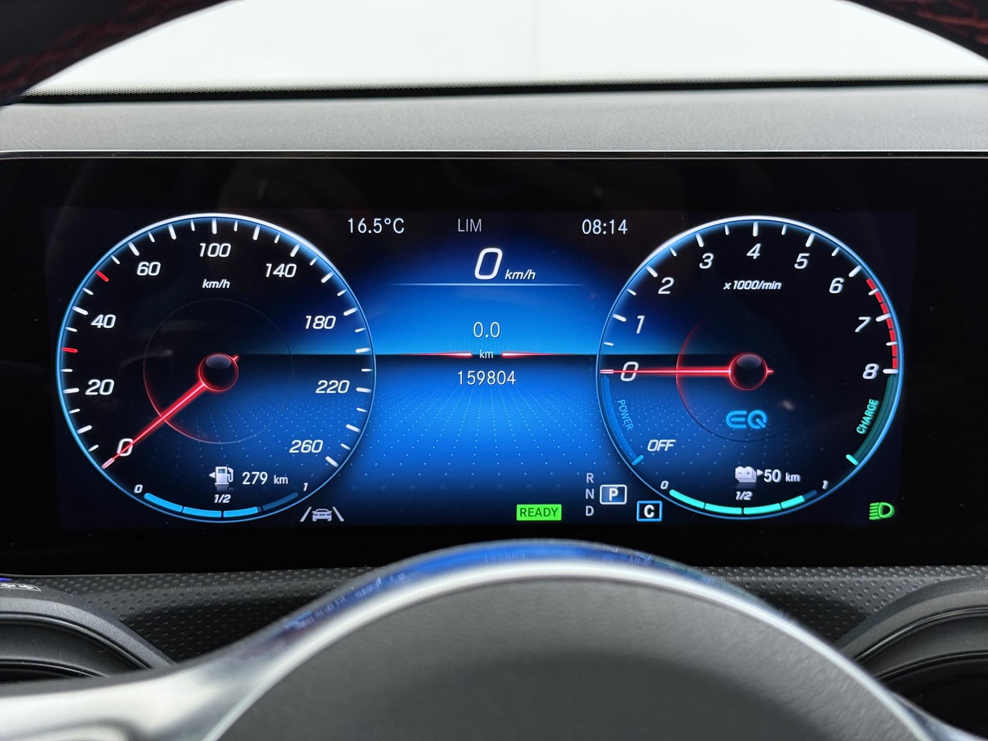 Mercedes-Benz A-klasse 250 e AMG Line 27