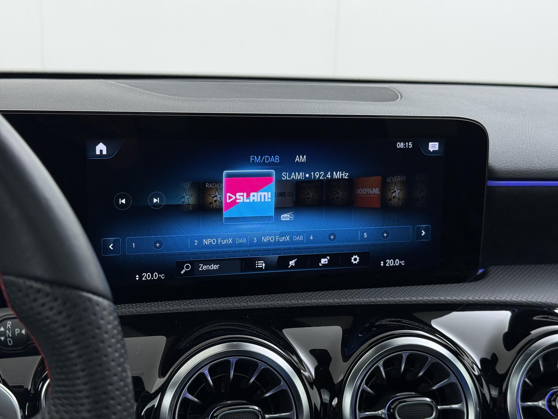 Mercedes-Benz A-klasse 250 e AMG Line 33