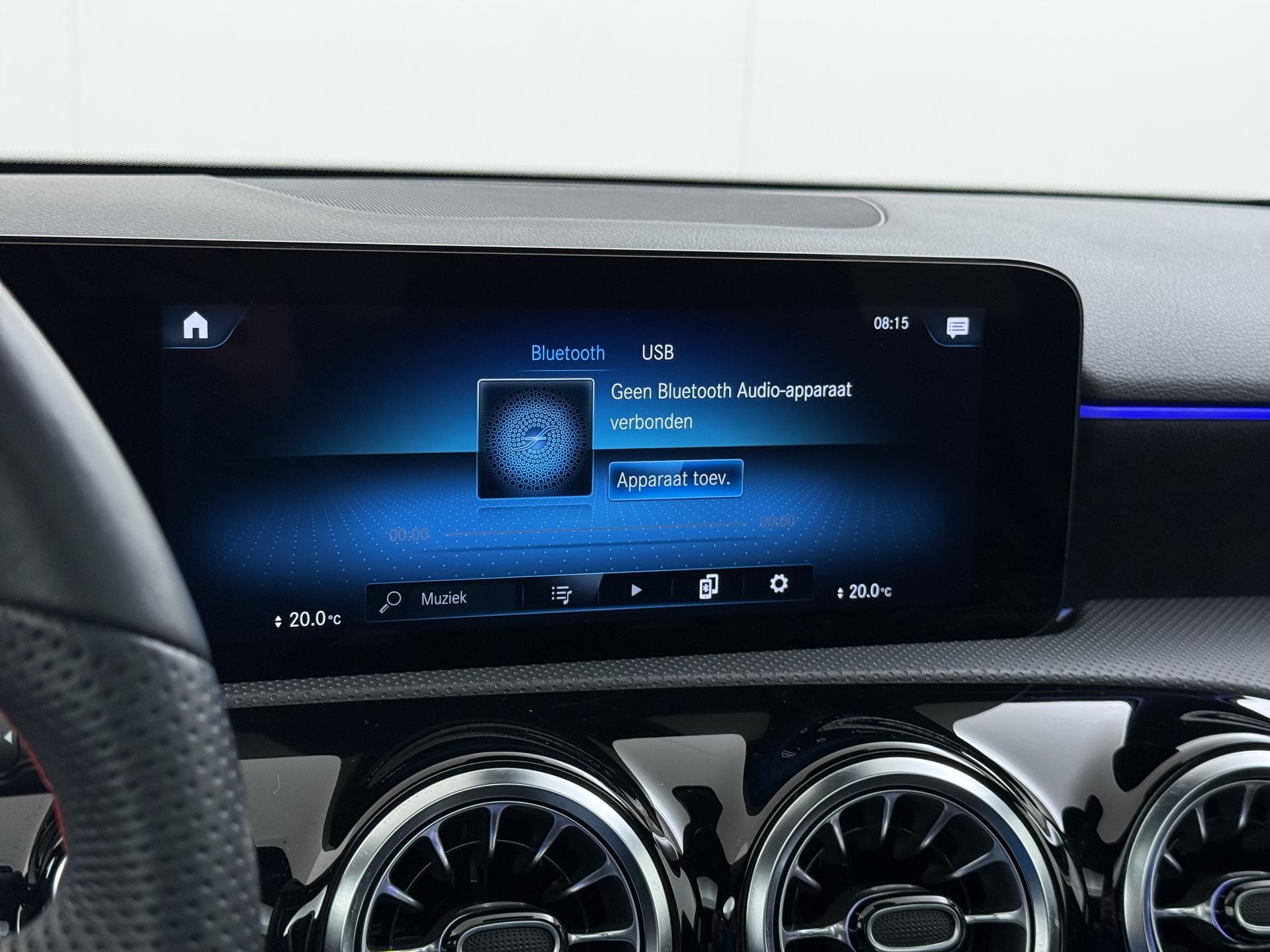 Mercedes-Benz A-klasse 250 e AMG Line 34