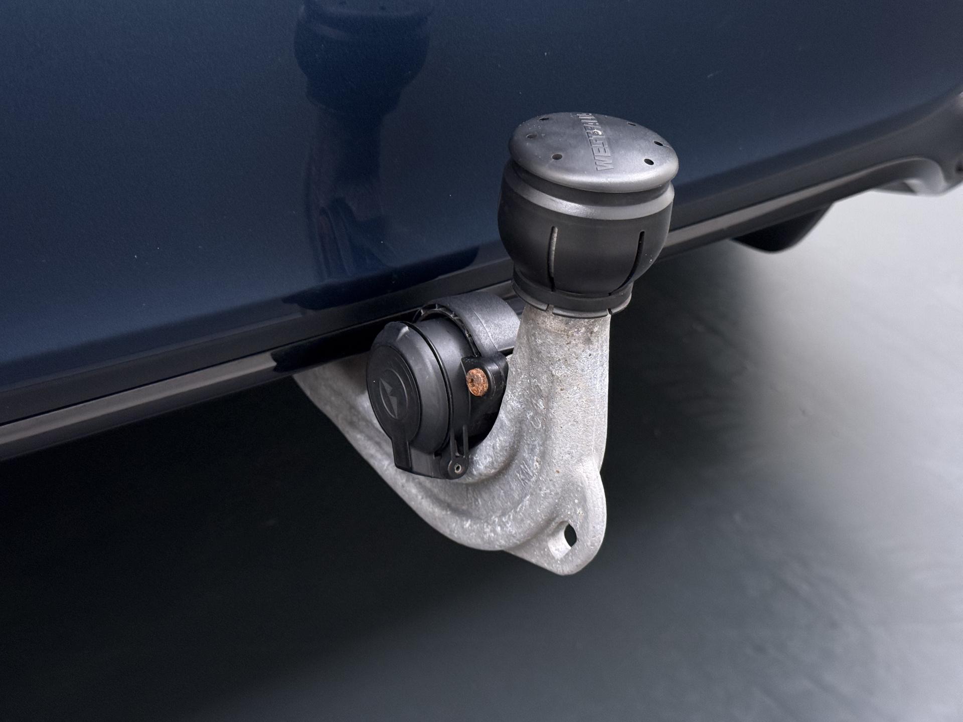 Mercedes-Benz A-klasse 250 e AMG Line 5