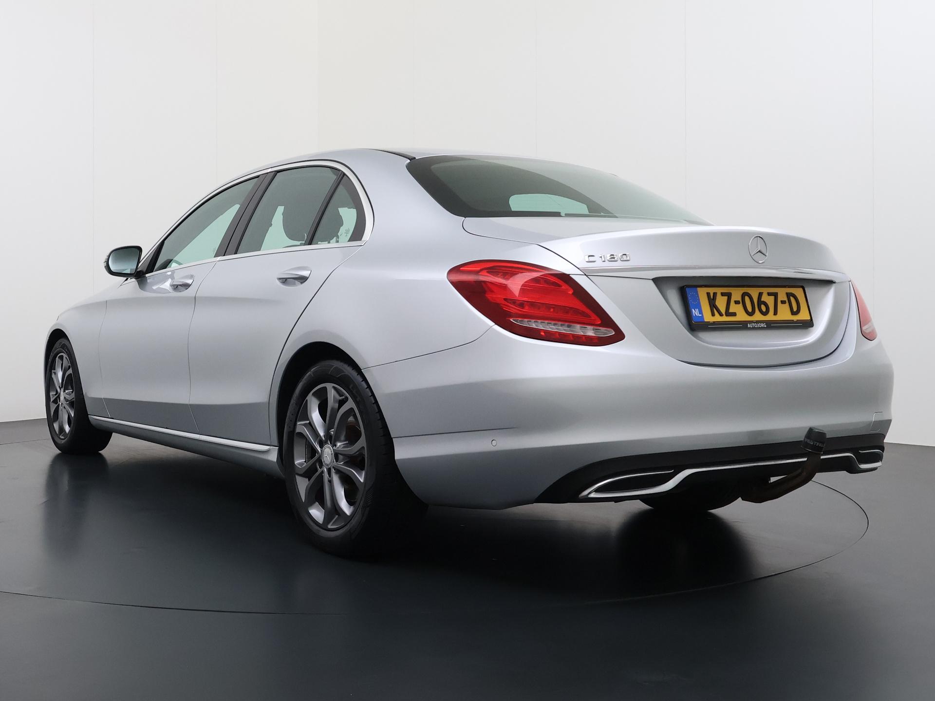 Mercedes-Benz C-klasse 180 Ambition 1