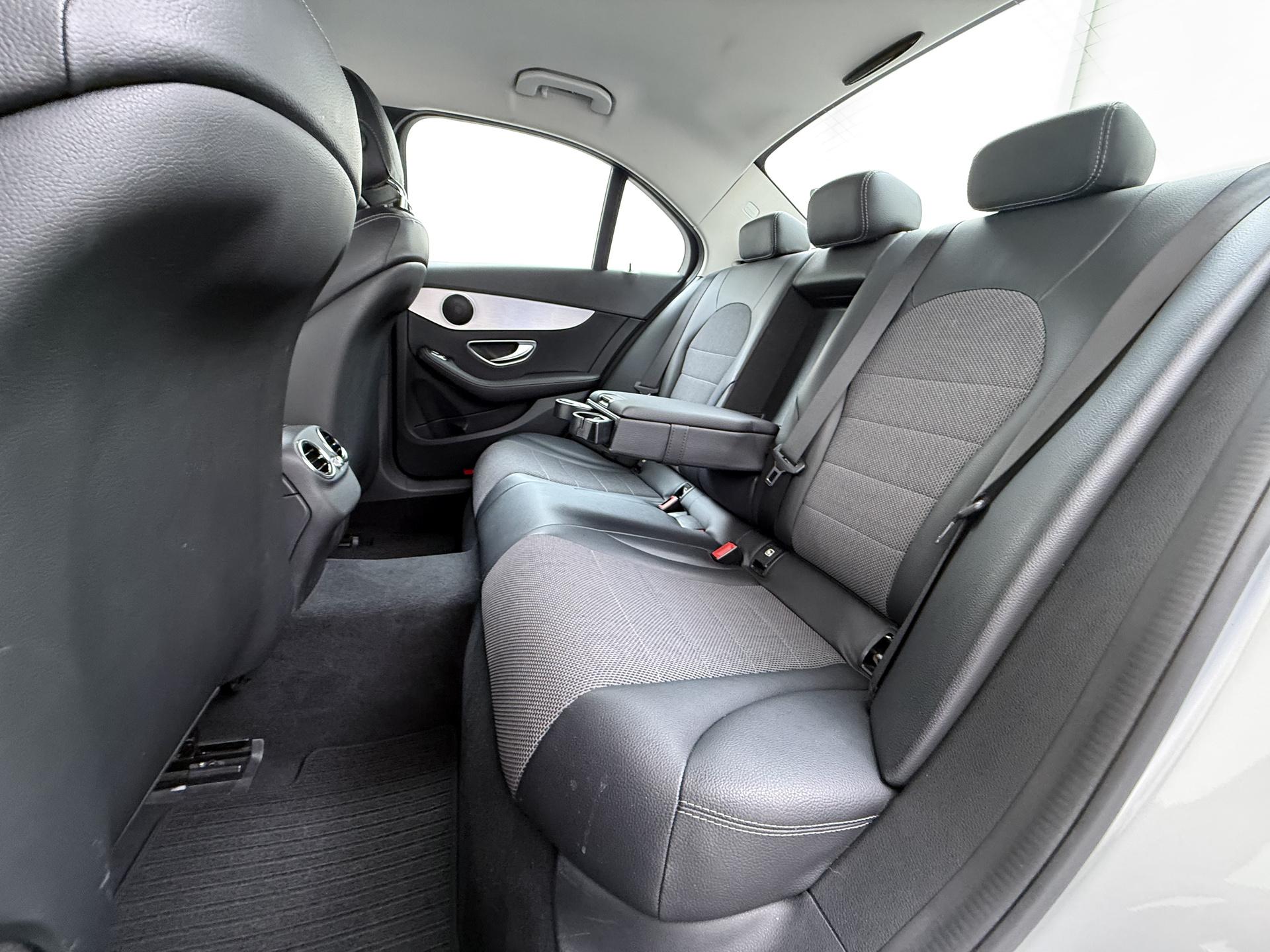 Mercedes-Benz C-klasse 180 Ambition 18