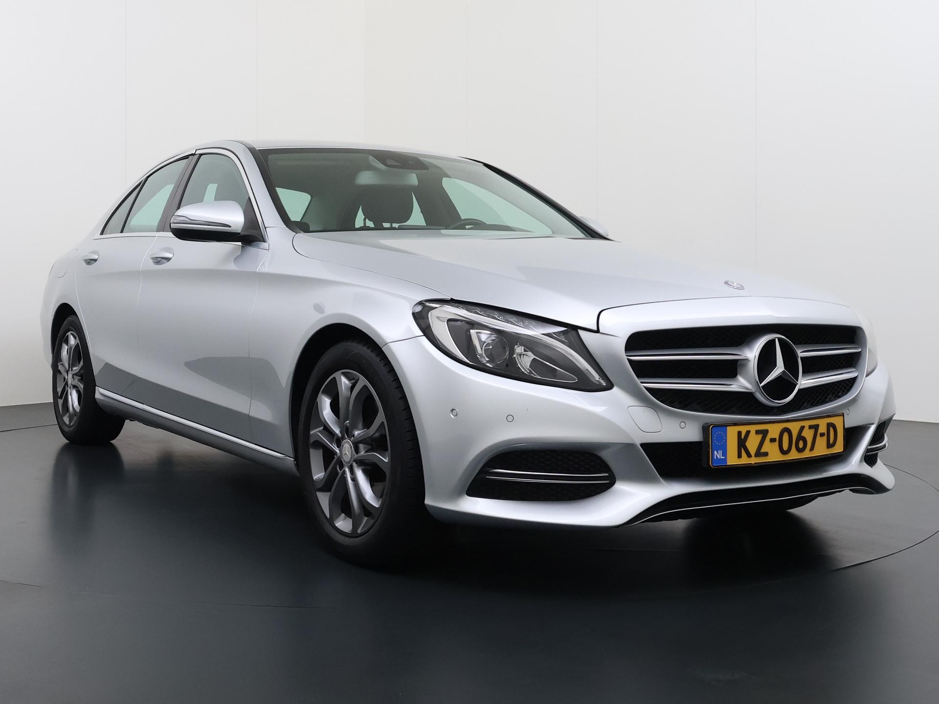 Mercedes-Benz C-klasse 180 Ambition 3