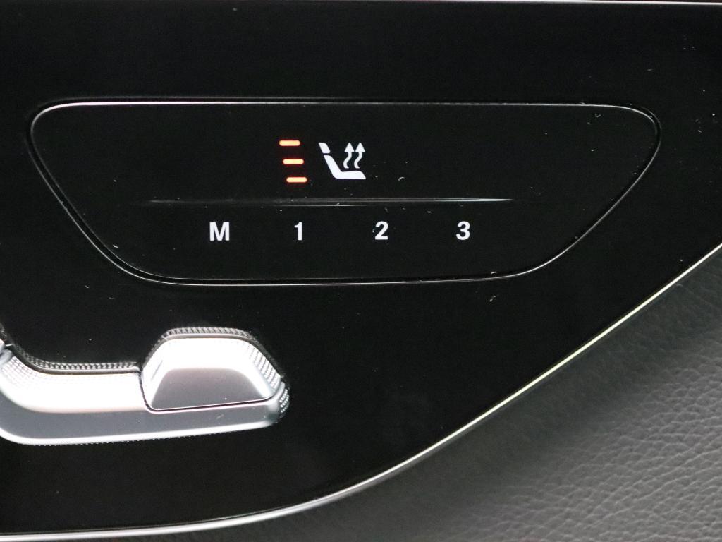 Mercedes-Benz C-klasse 300 e AMG Business Solution 3