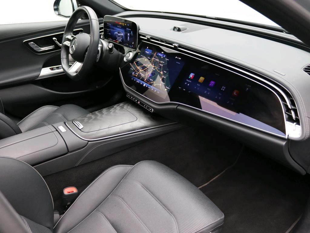 Mercedes-Benz E-klasse 300 e AMG Line 1