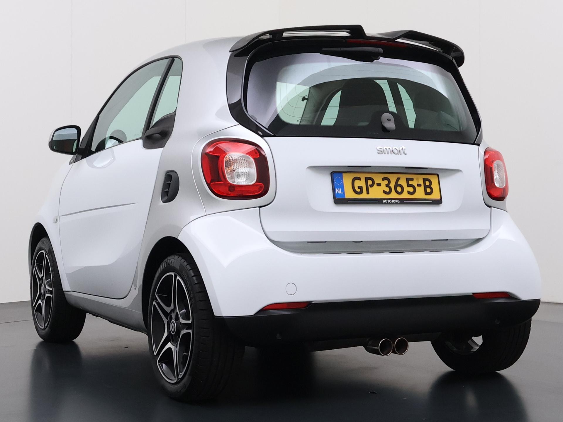smart fortwo 1.0 Turbo Passion 1