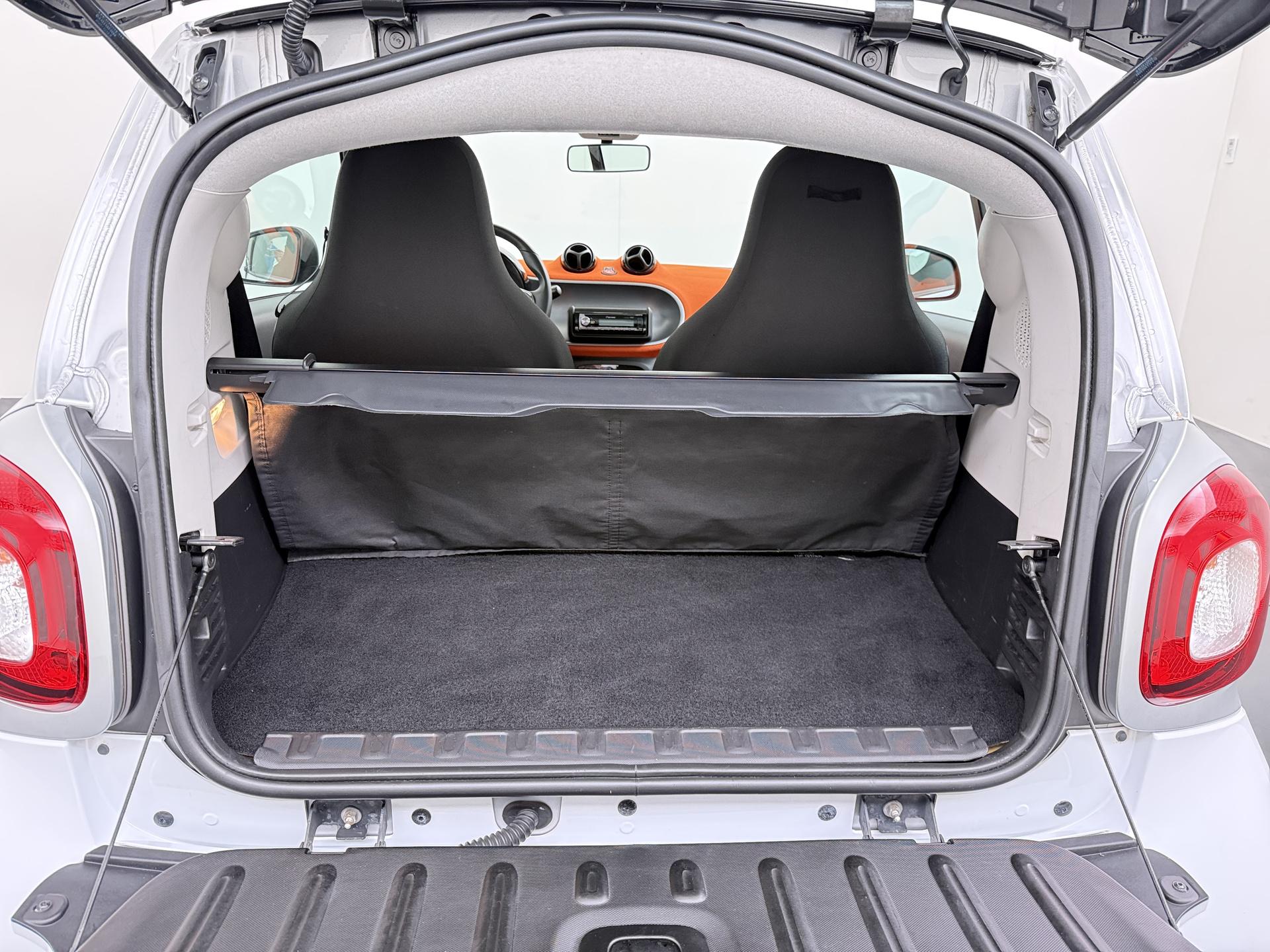 smart fortwo 1.0 Turbo Passion 6