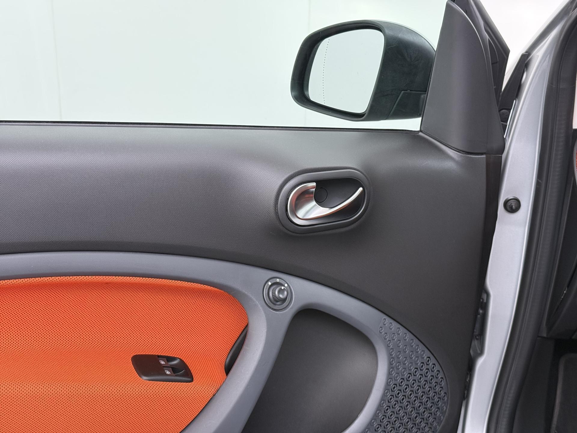 smart fortwo 1.0 Turbo Passion 9